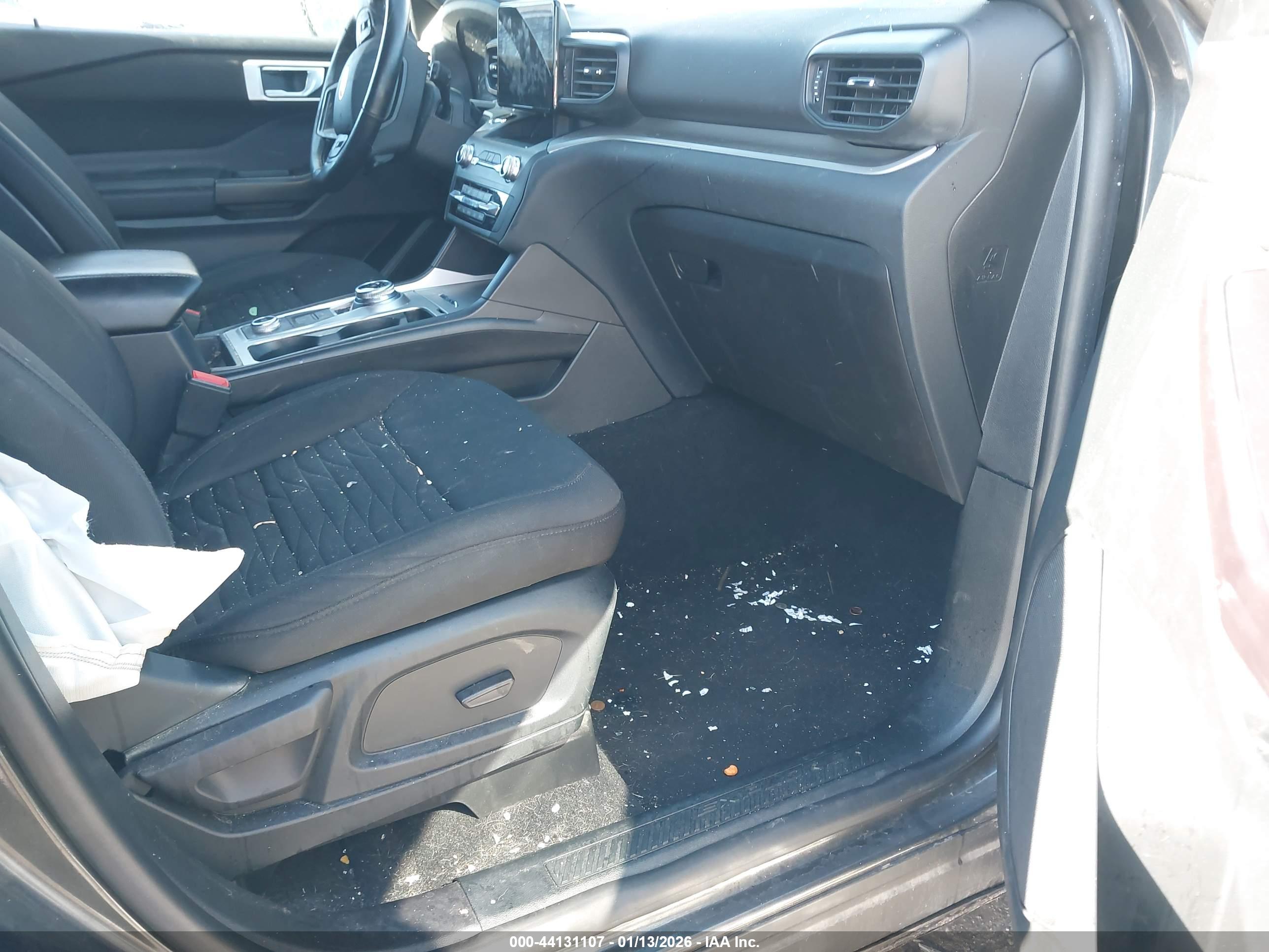 FORD EXPLORER image 5