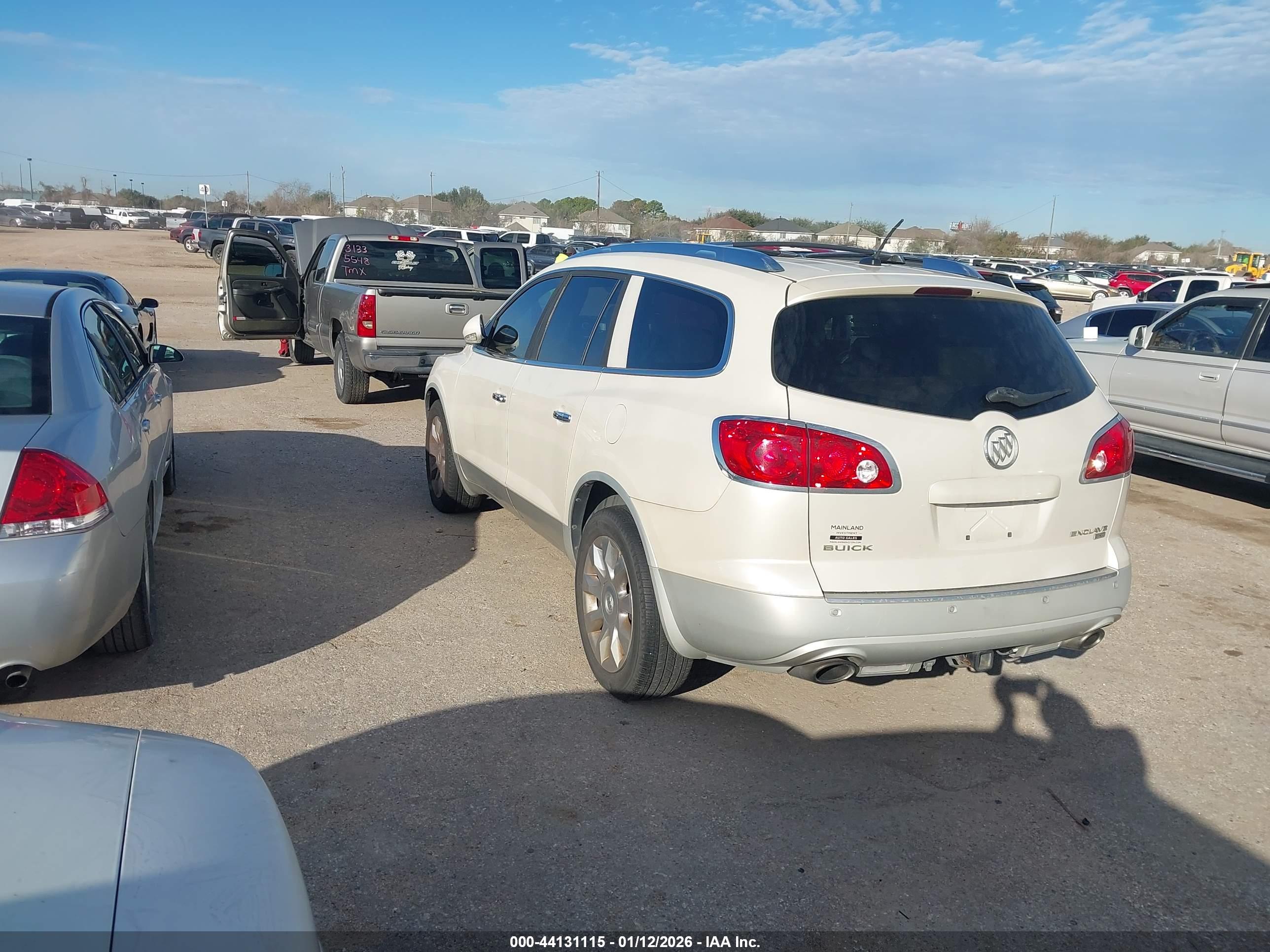 BUICK ENCLAVE image 3