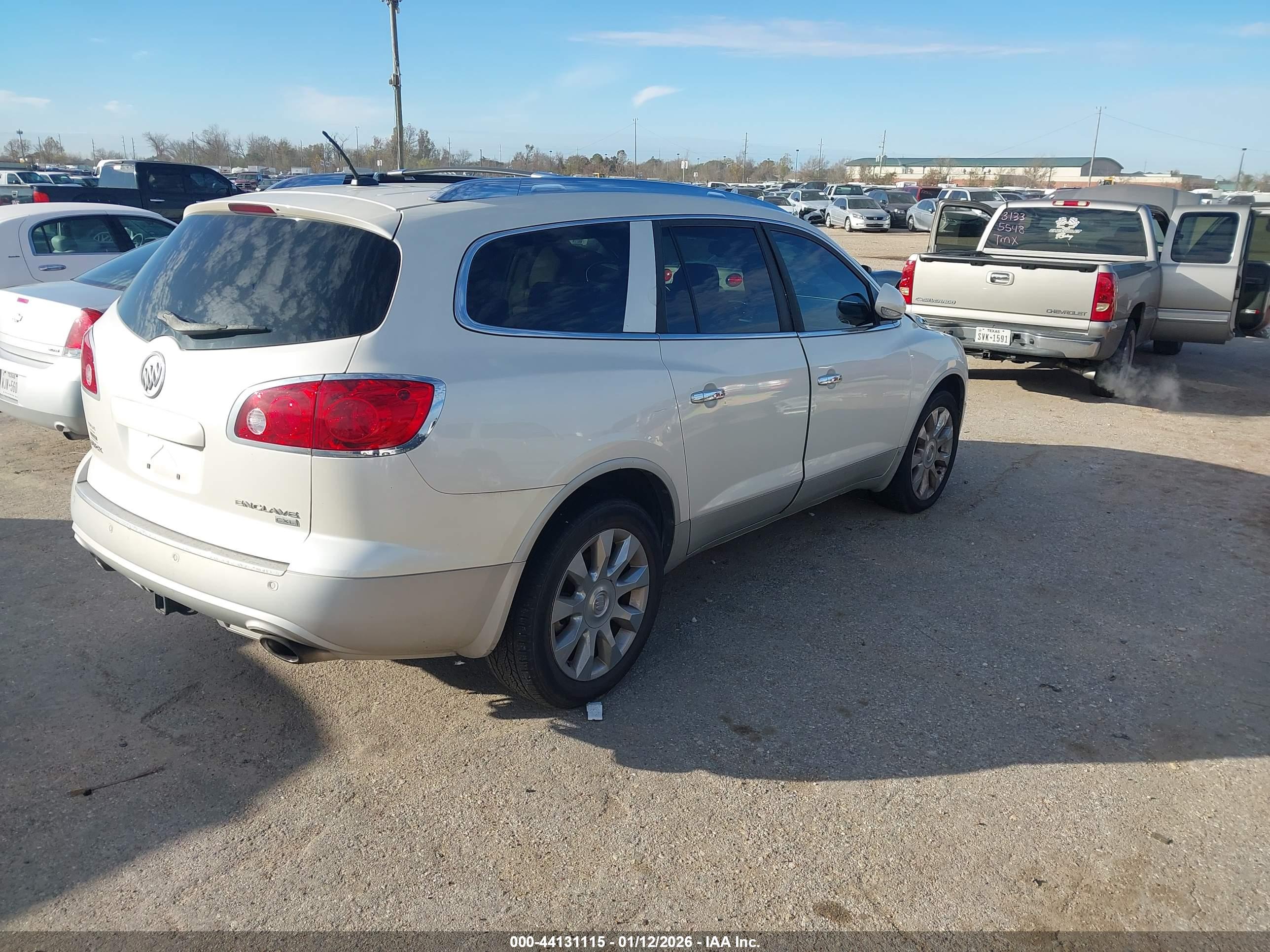 BUICK ENCLAVE image 4