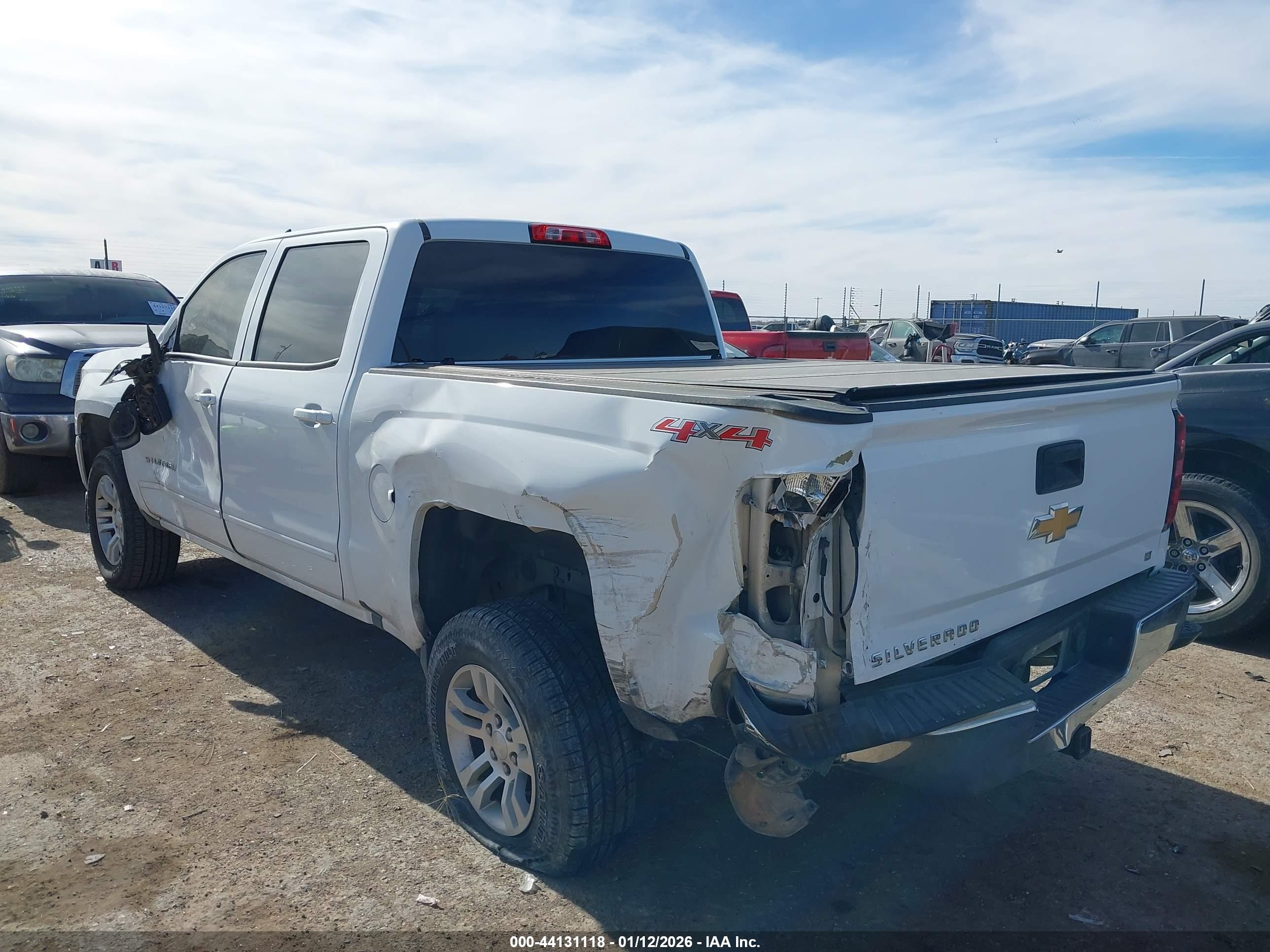 CHEVROLET SILVERADO image 3