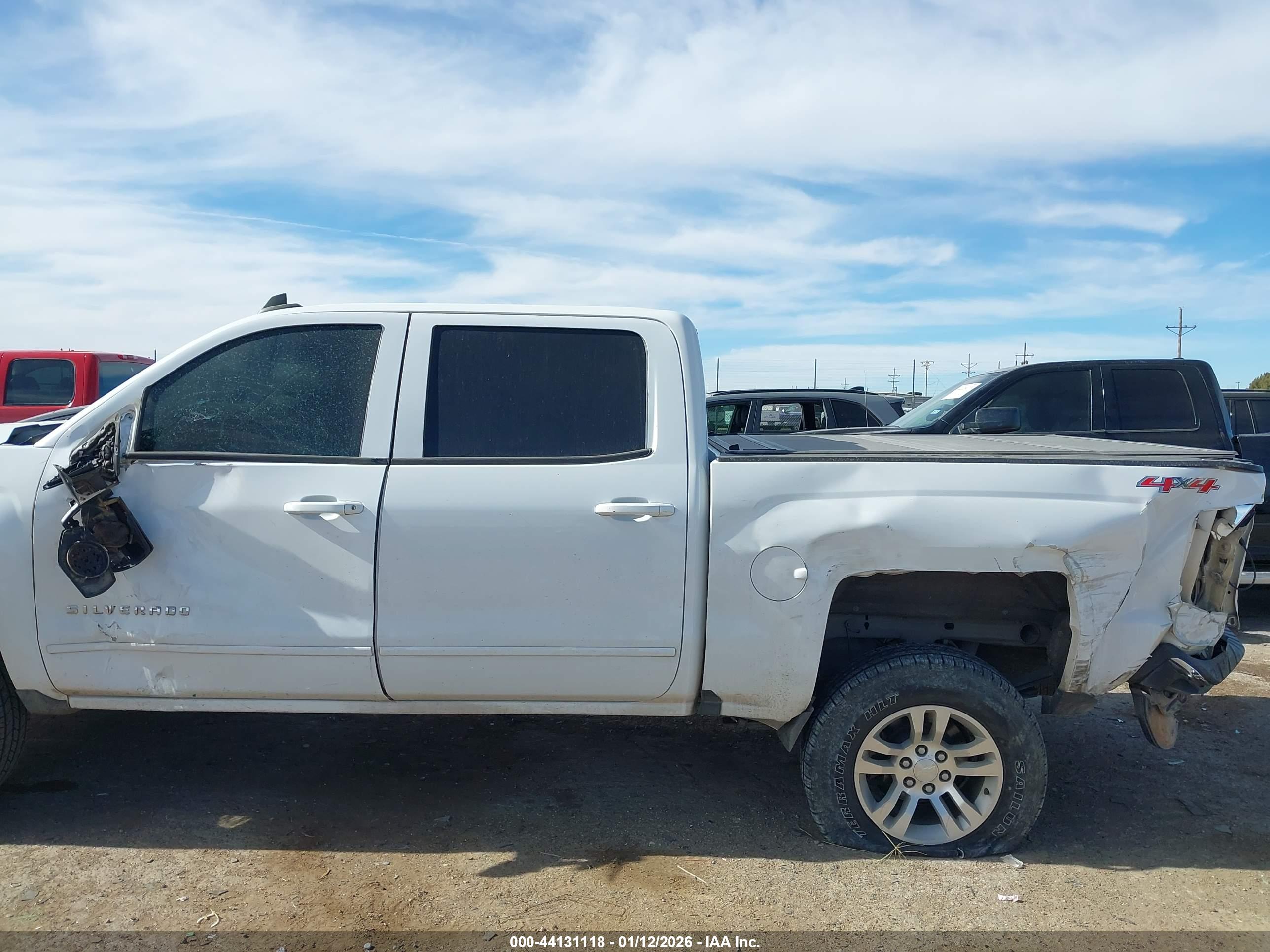 CHEVROLET SILVERADO image 6