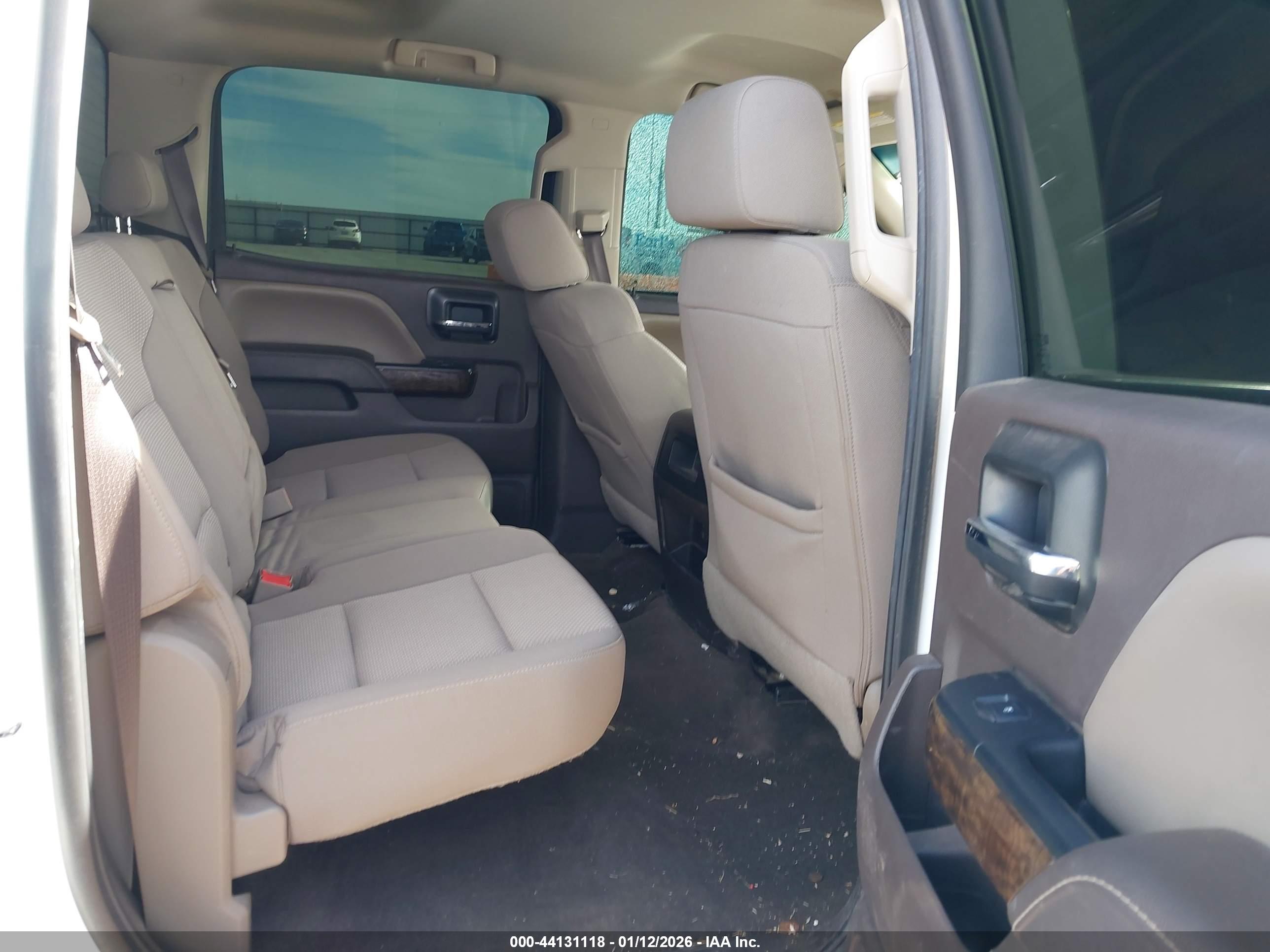 CHEVROLET SILVERADO image 8