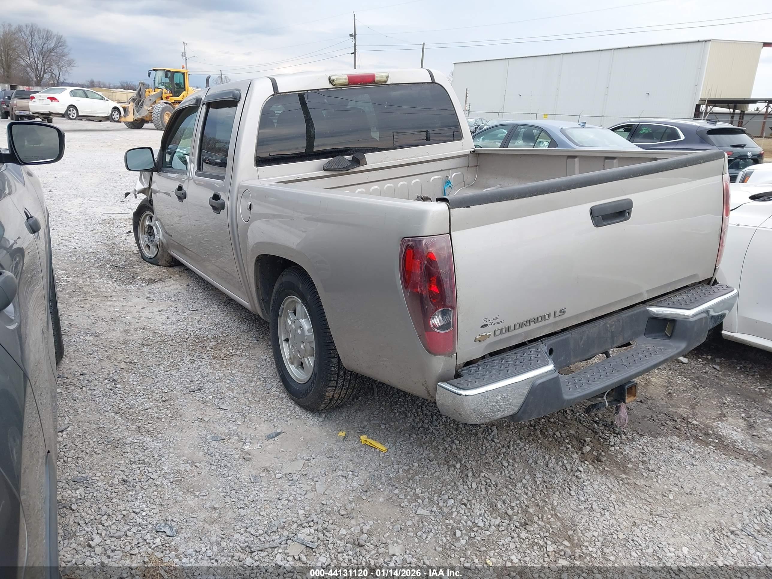 CHEVROLET COLORADO image 3