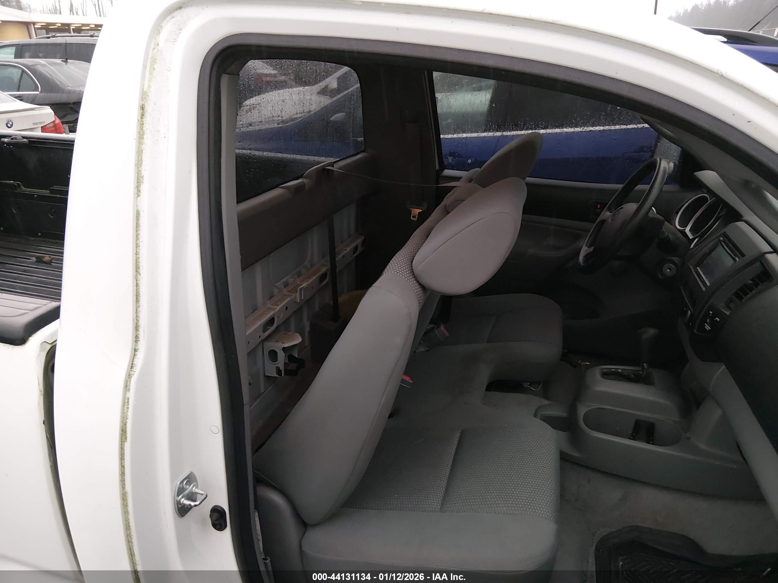 TOYOTA TACOMA image 8
