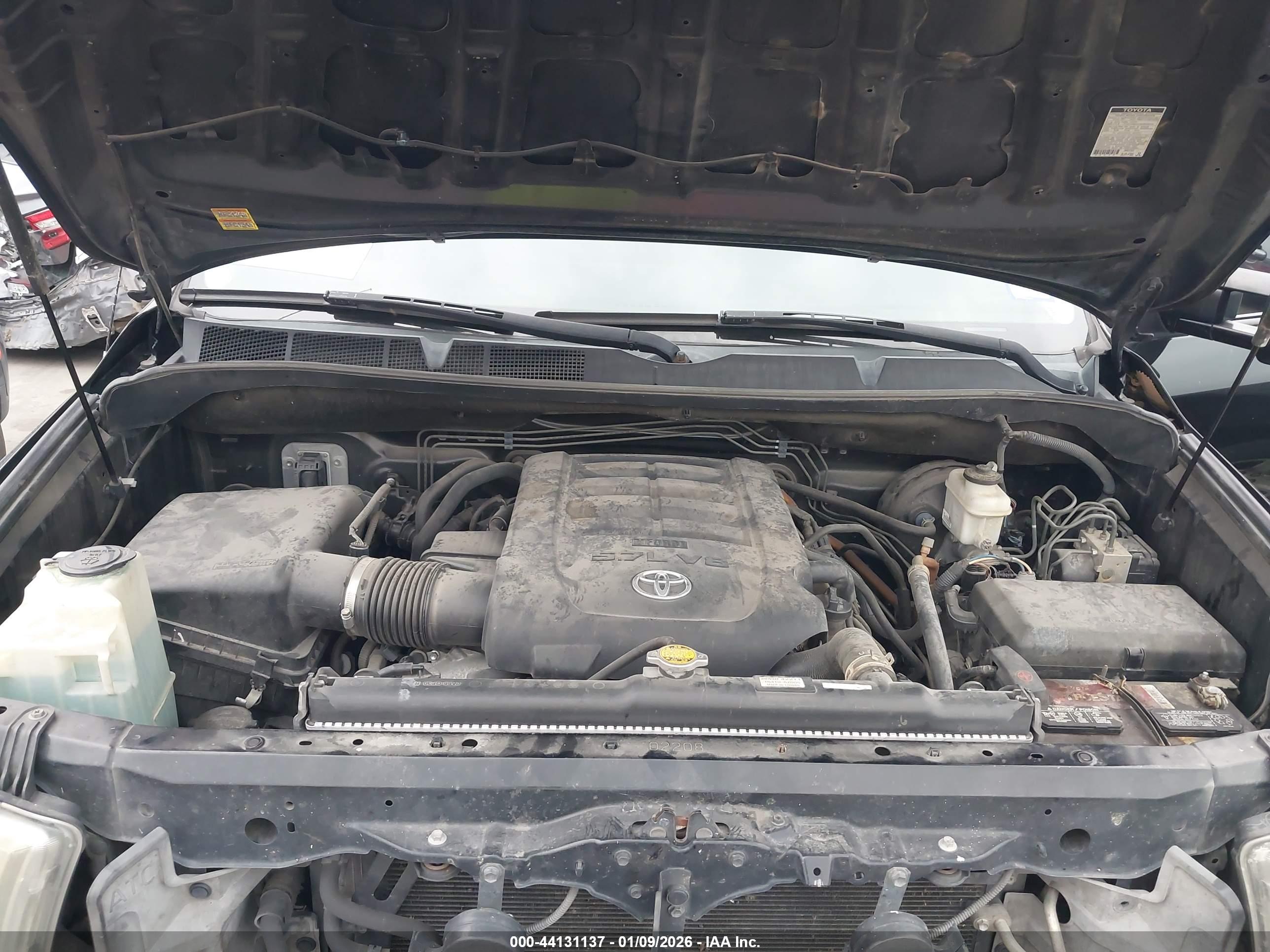 TOYOTA TUNDRA image 10