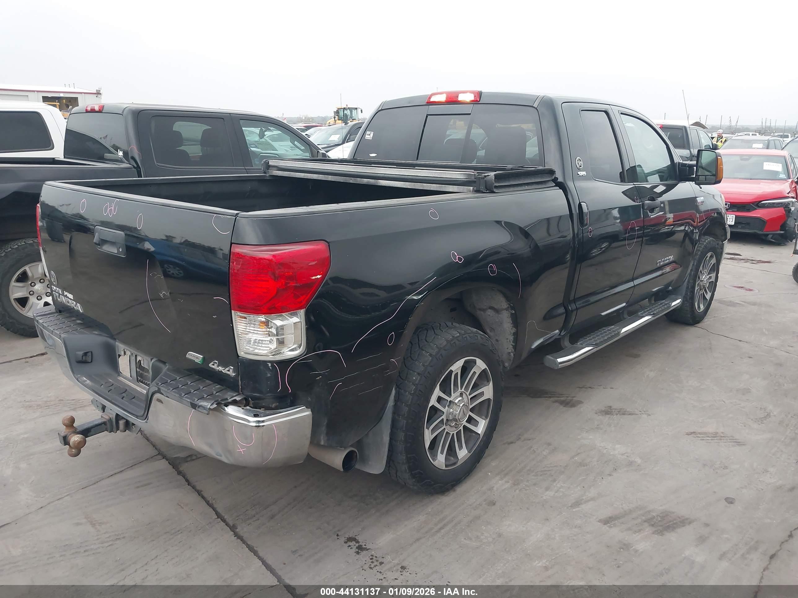 TOYOTA TUNDRA image 4