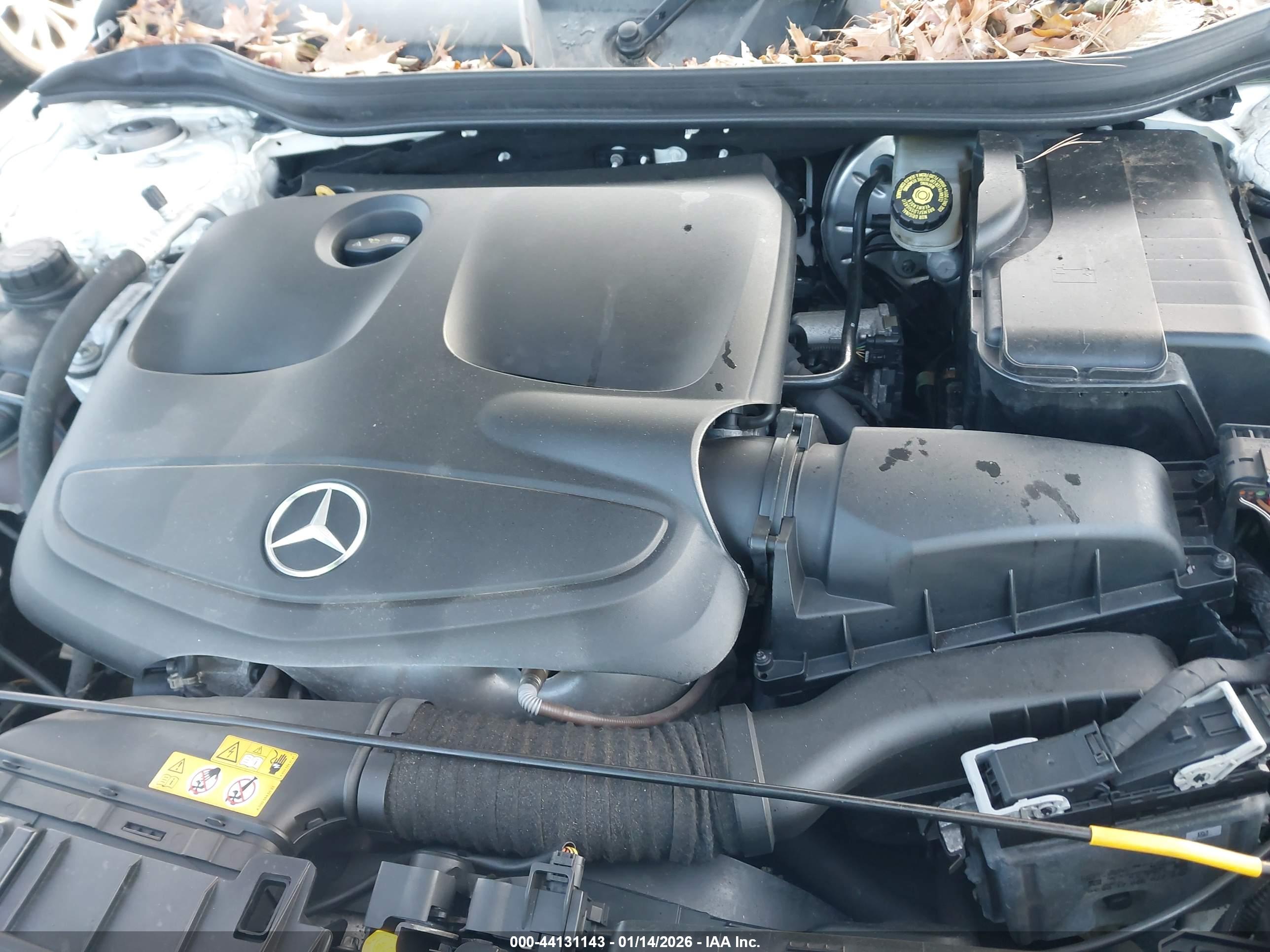 MERCEDES-BENZ GLA image 10