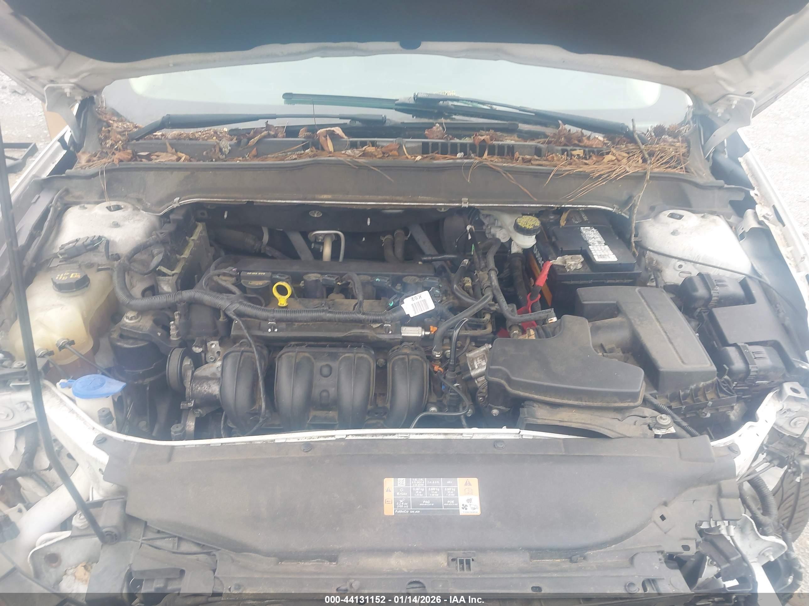 FORD FUSION image 10
