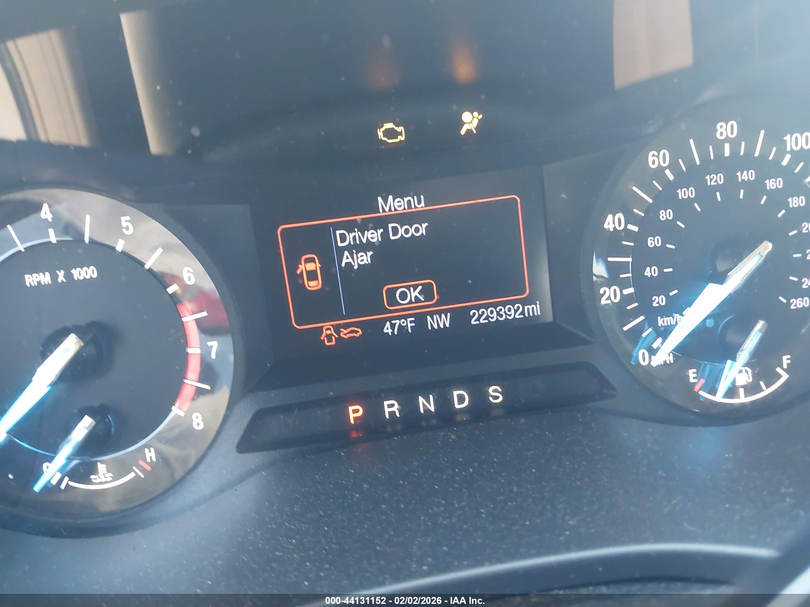 FORD FUSION image 7
