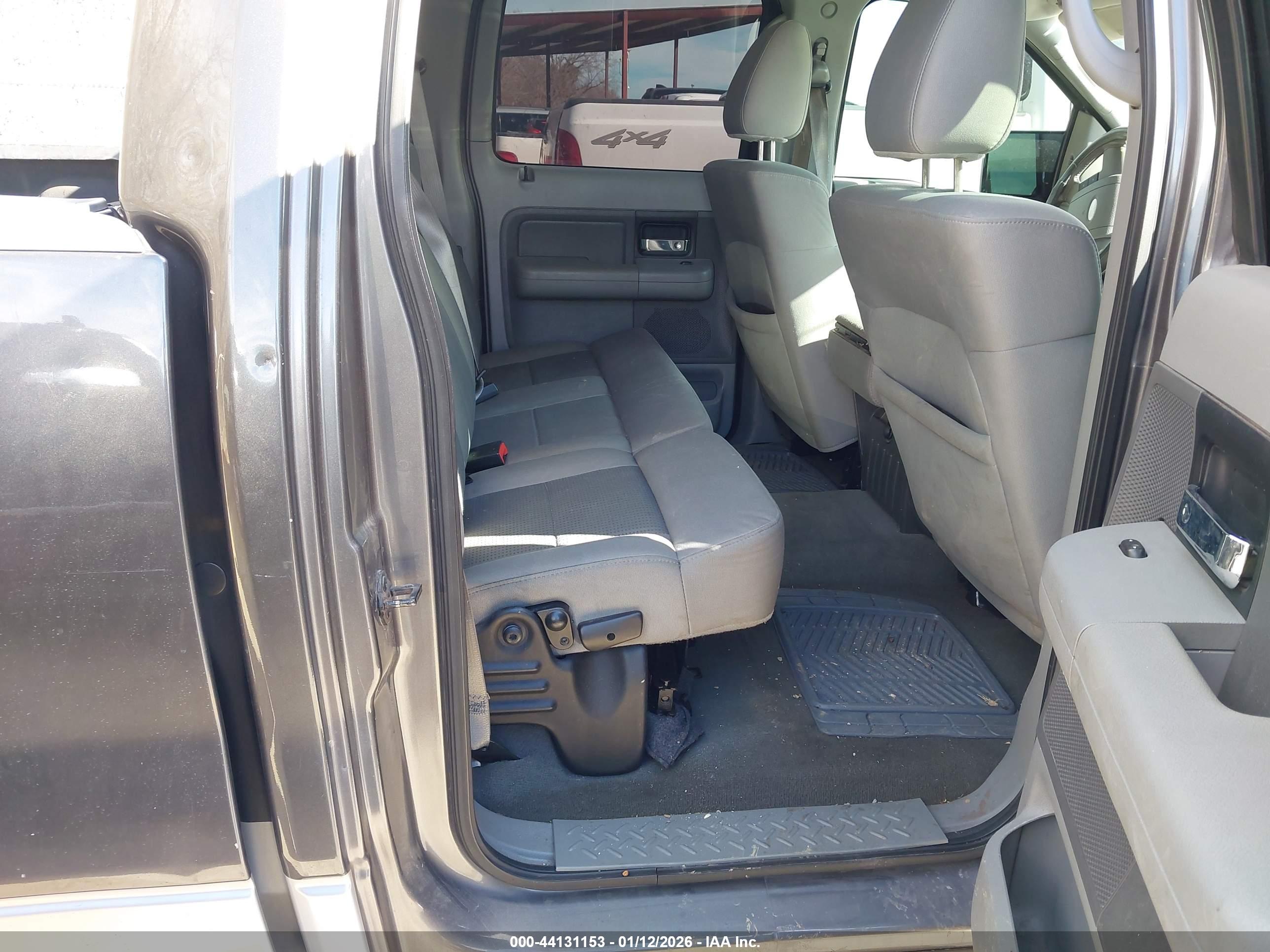 FORD F-150 image 8