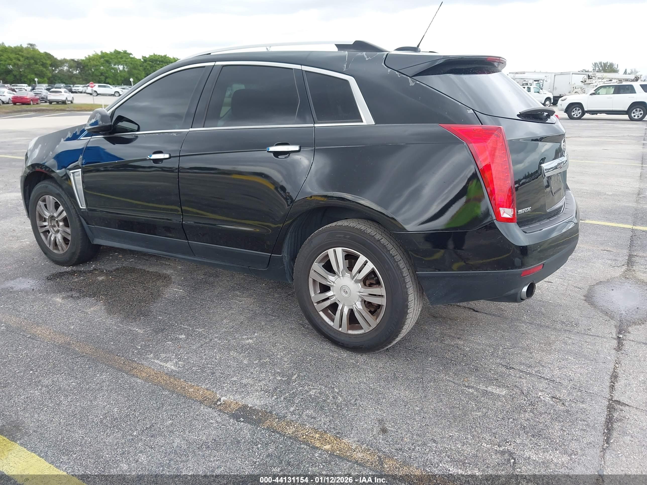 CADILLAC SRX image 3