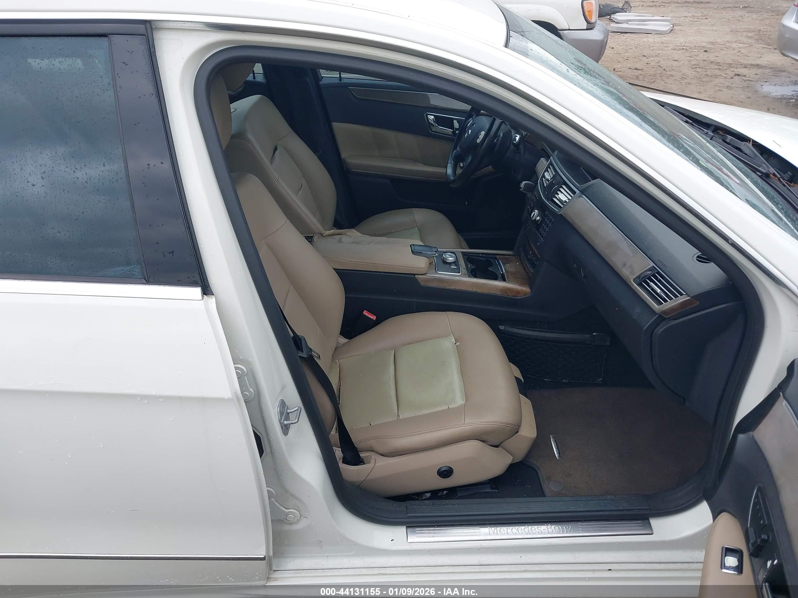 MERCEDES-BENZ E image 5