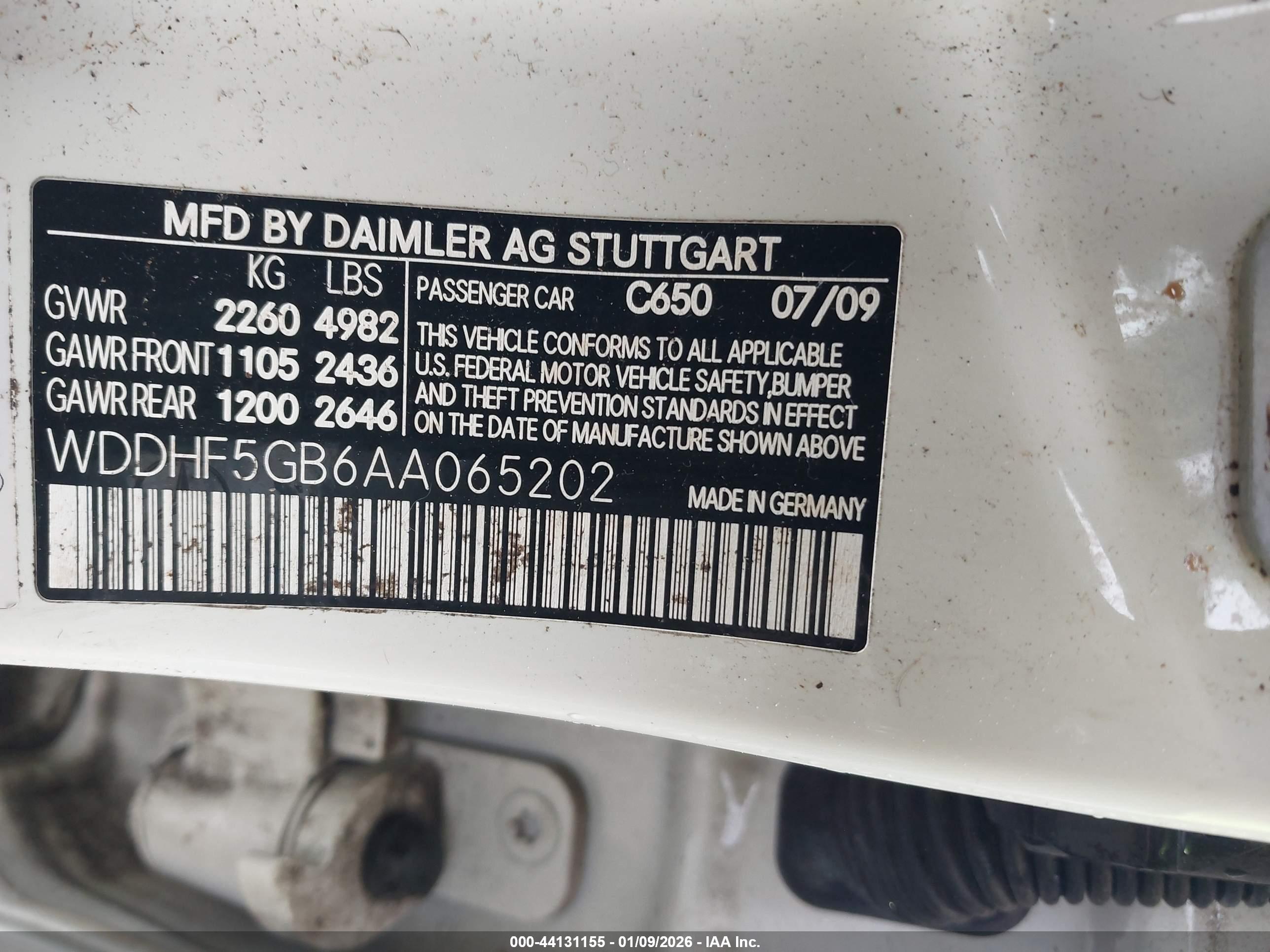 MERCEDES-BENZ E image 9