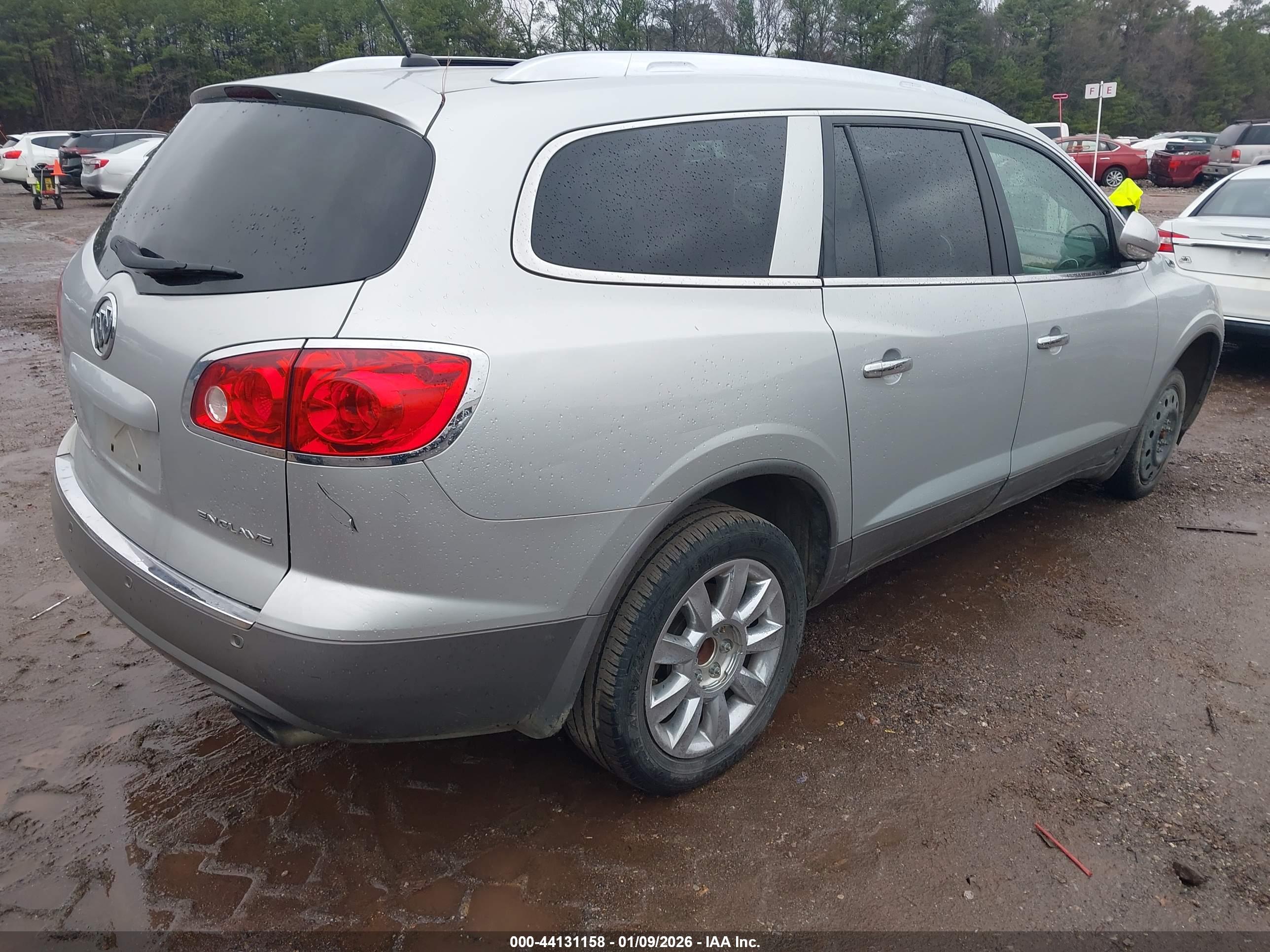 BUICK ENCLAVE image 4