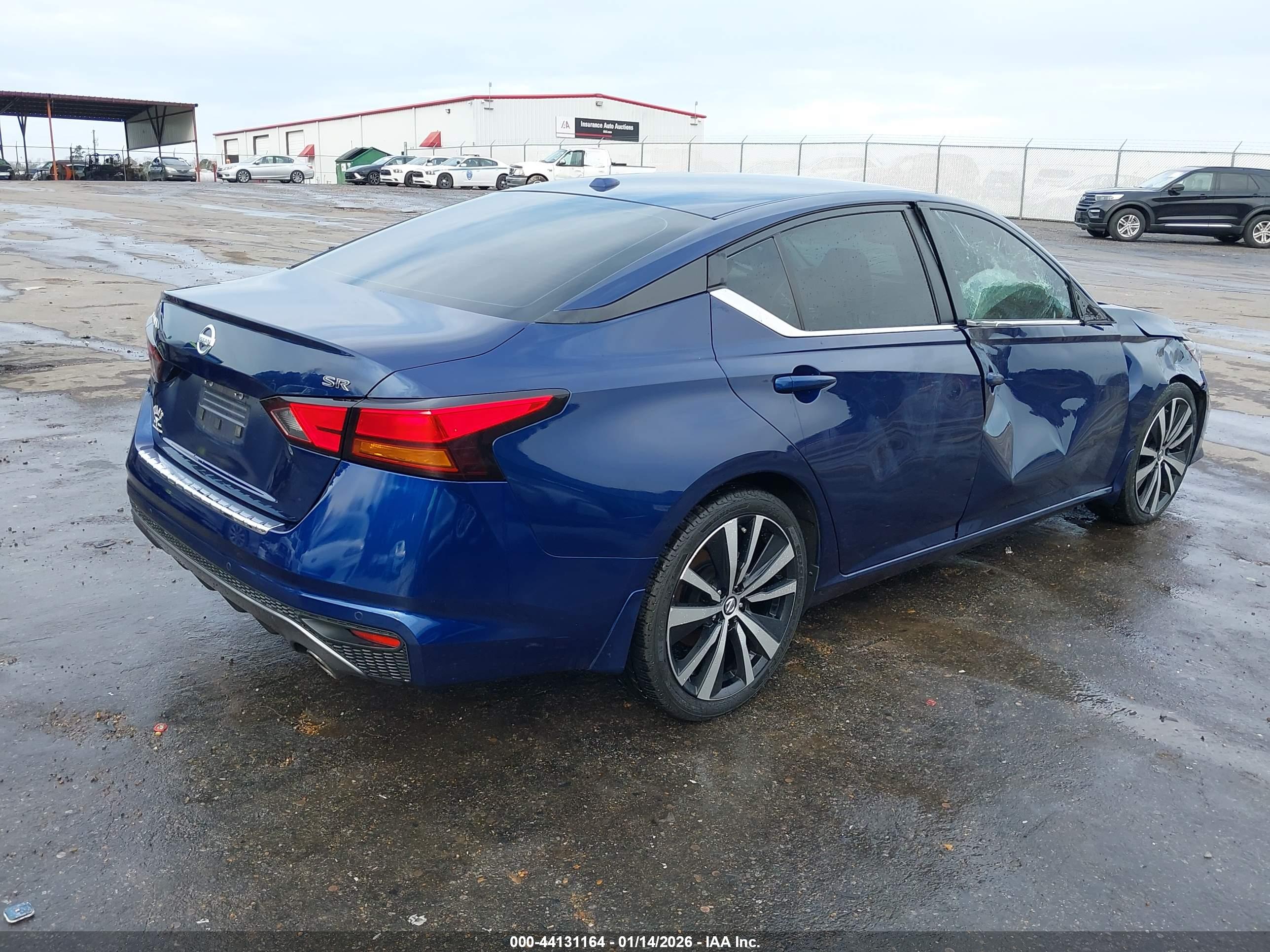 NISSAN ALTIMA image 4