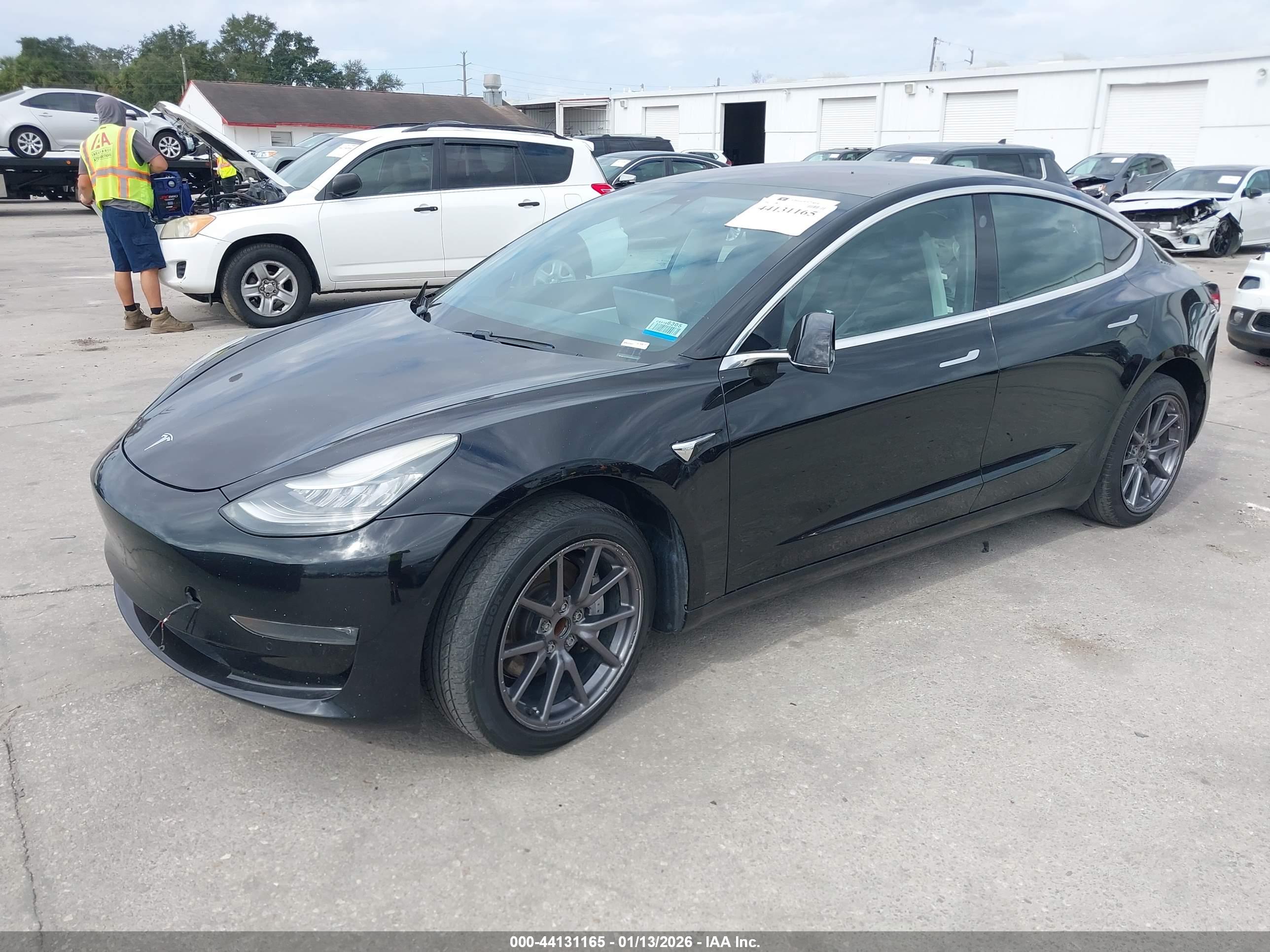 TESLA MODEL image 2