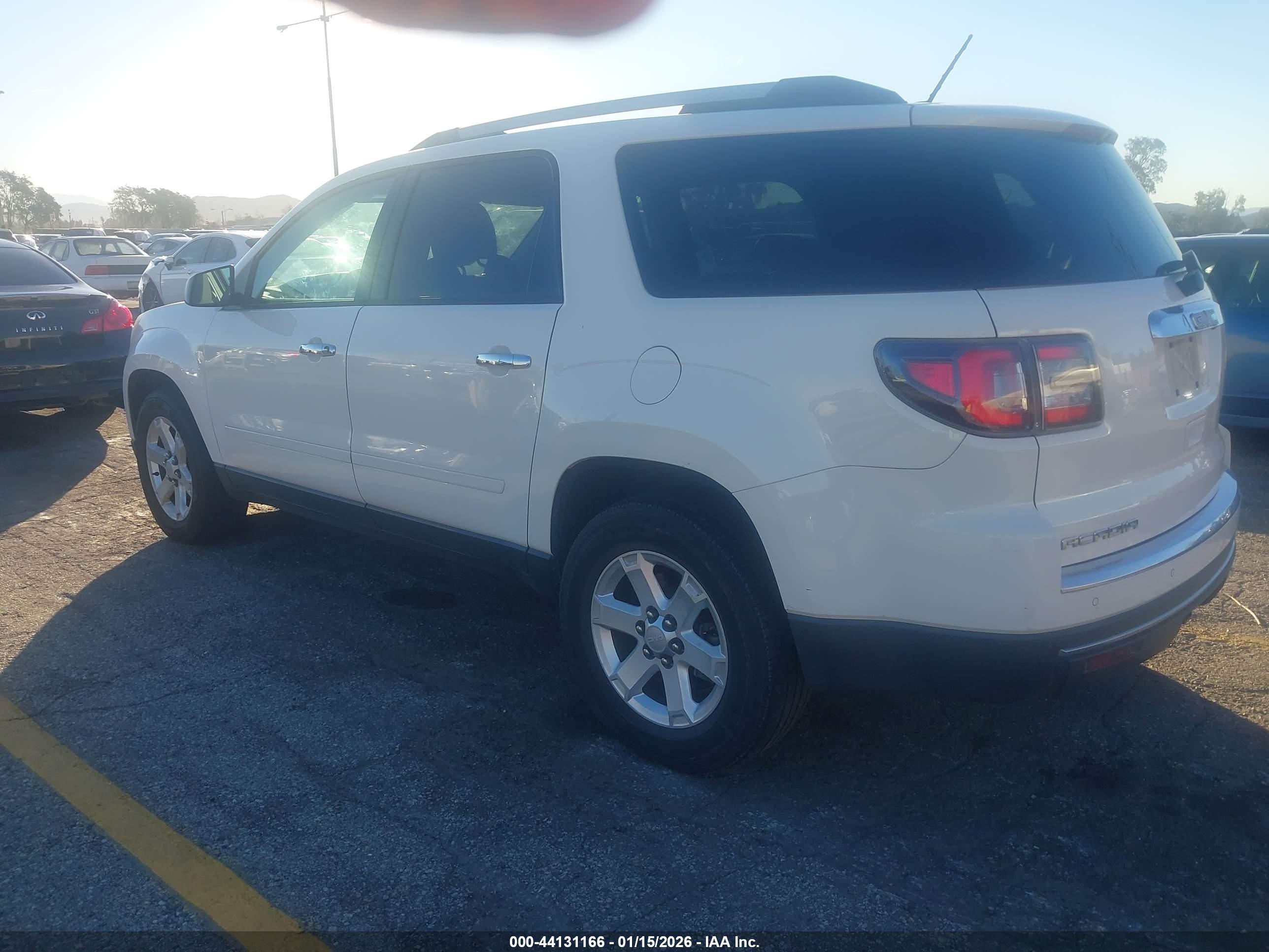 GMC ACADIA image 3