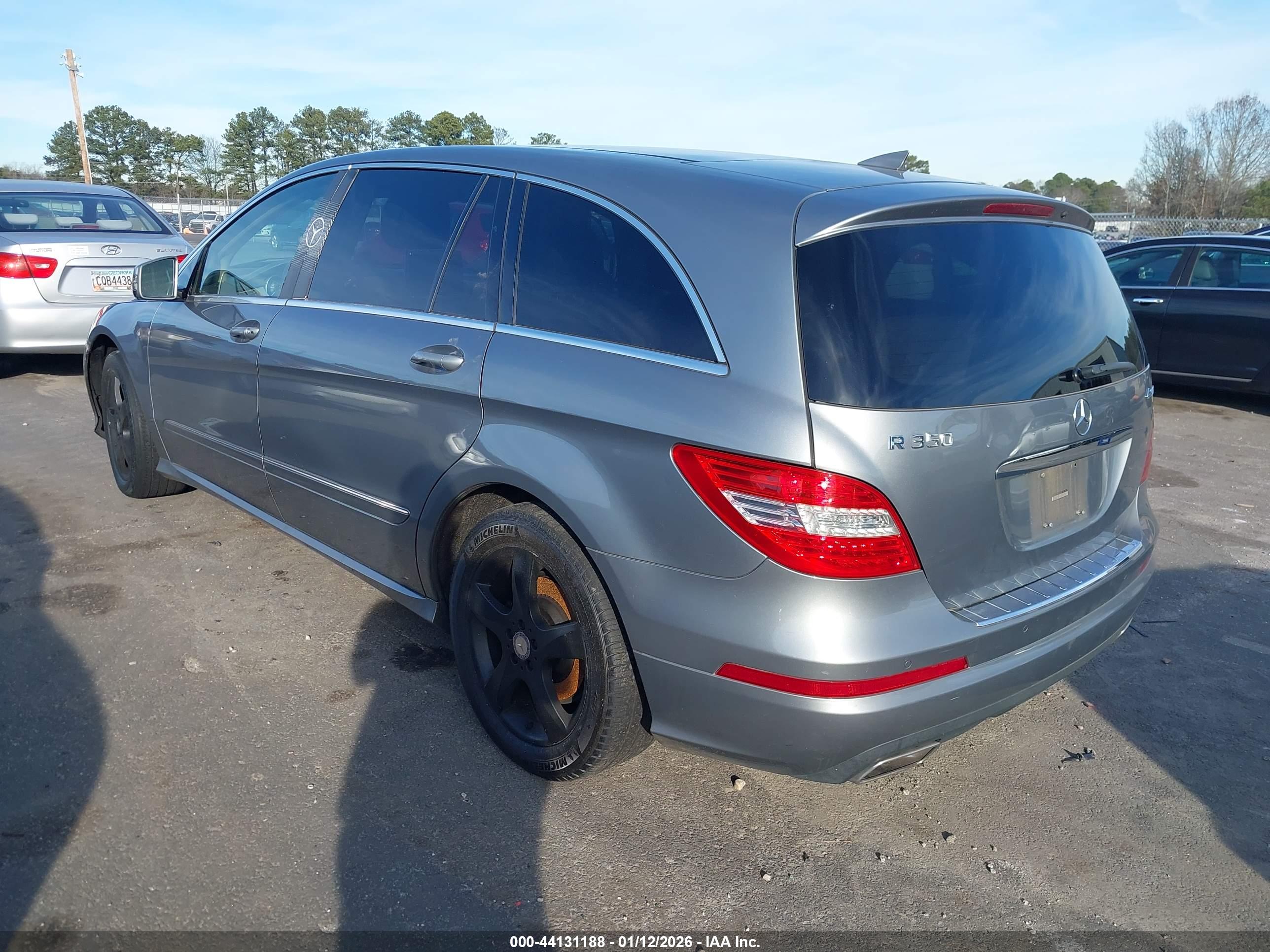 MERCEDES-BENZ R image 3