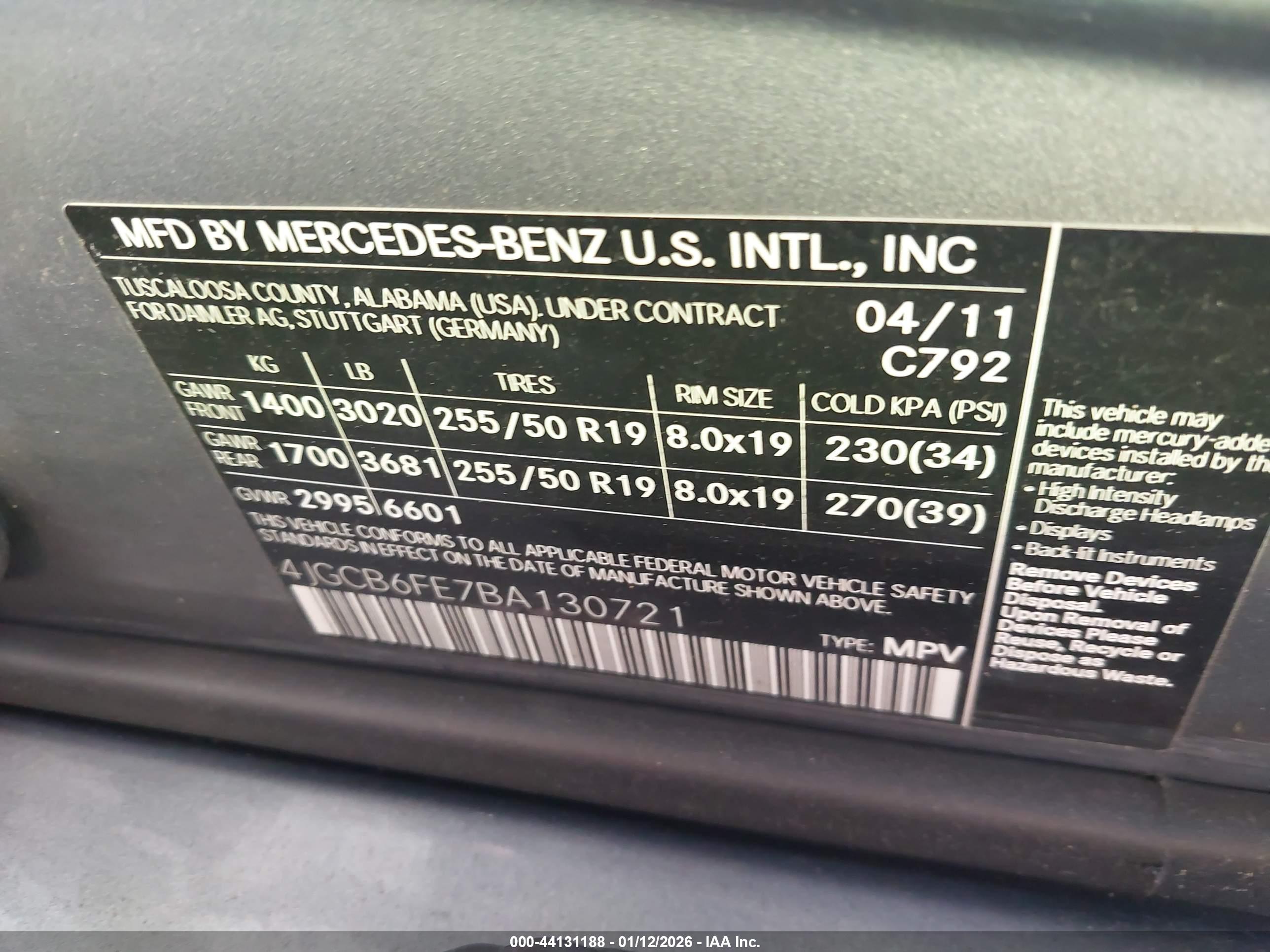 MERCEDES-BENZ R image 9