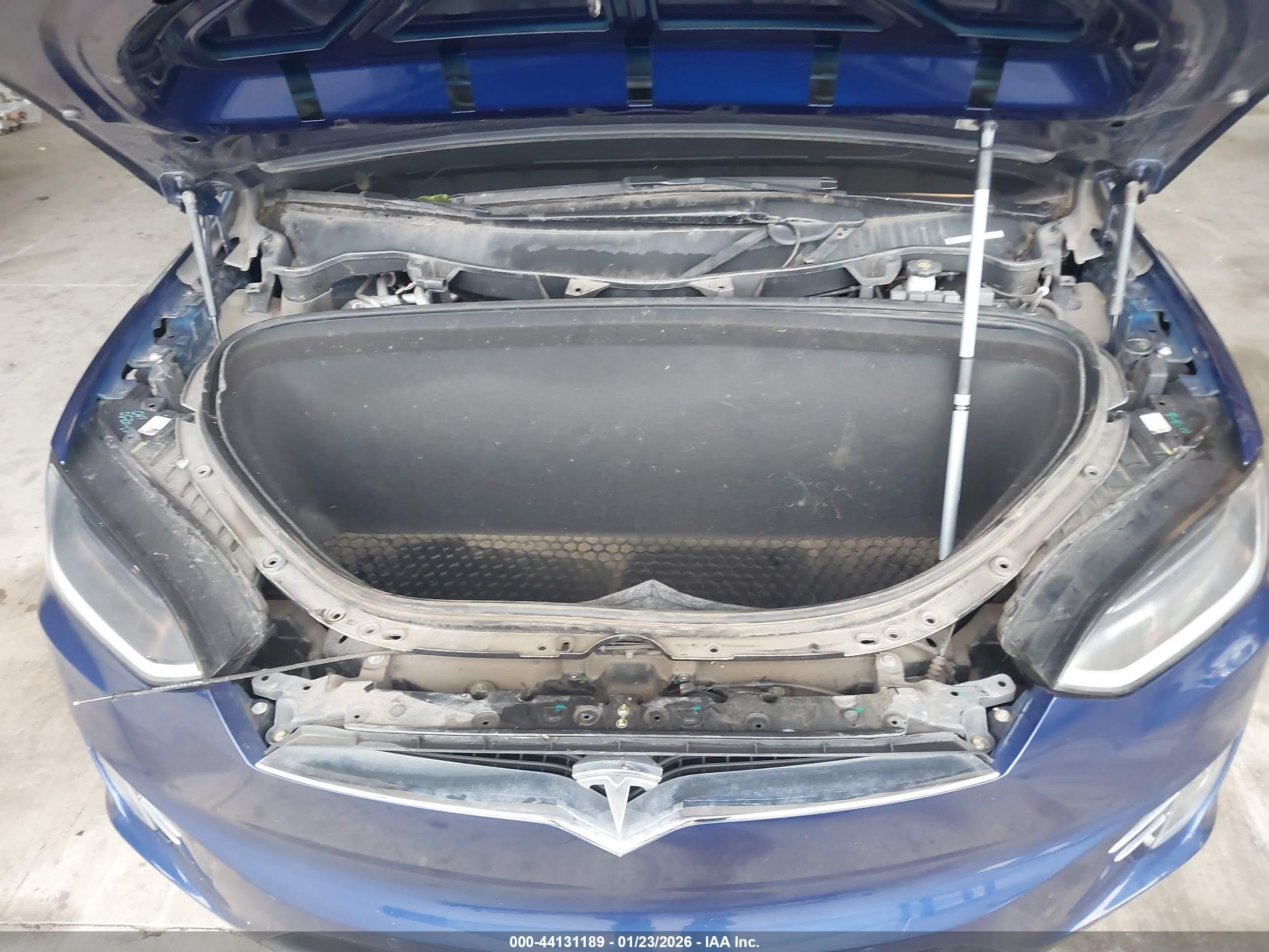 TESLA MODEL image 10