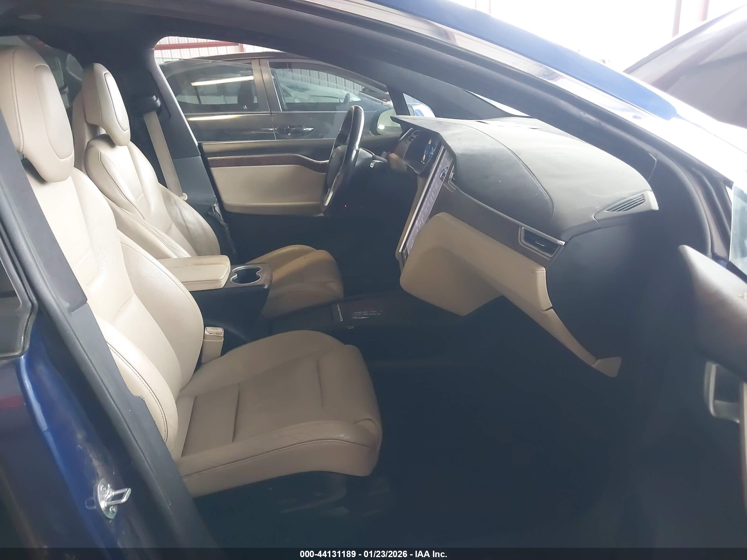 TESLA MODEL image 5
