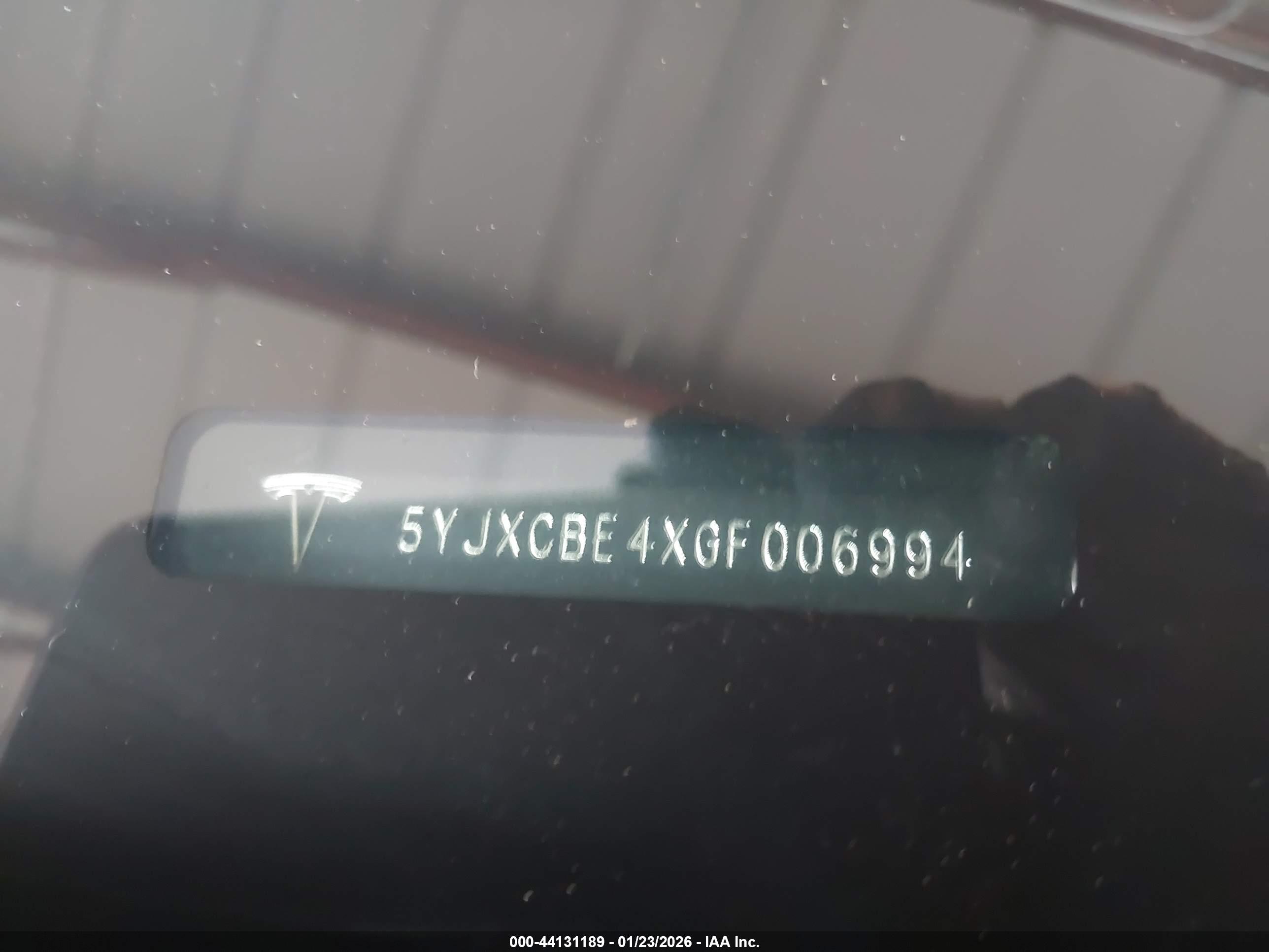 TESLA MODEL image 9
