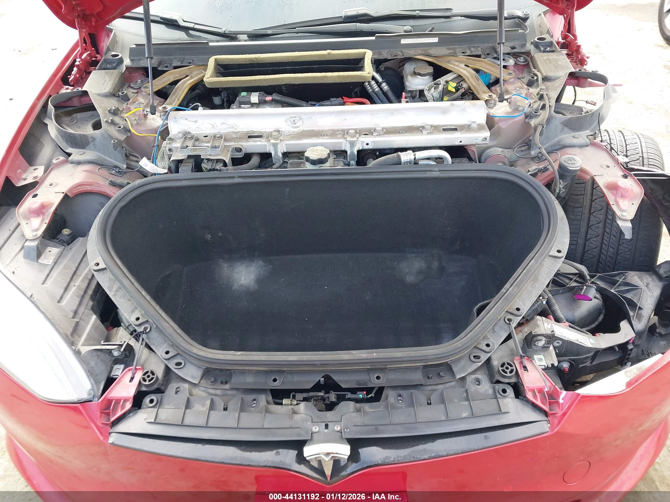 TESLA MODEL image 10