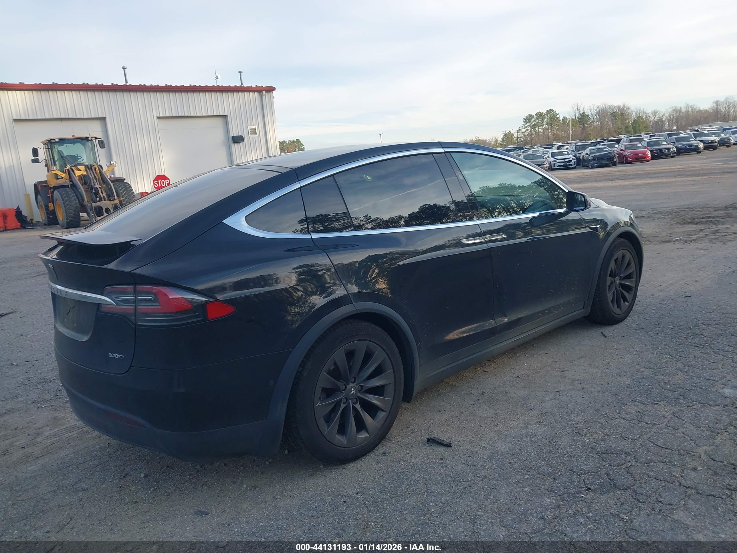 TESLA MODEL image 4