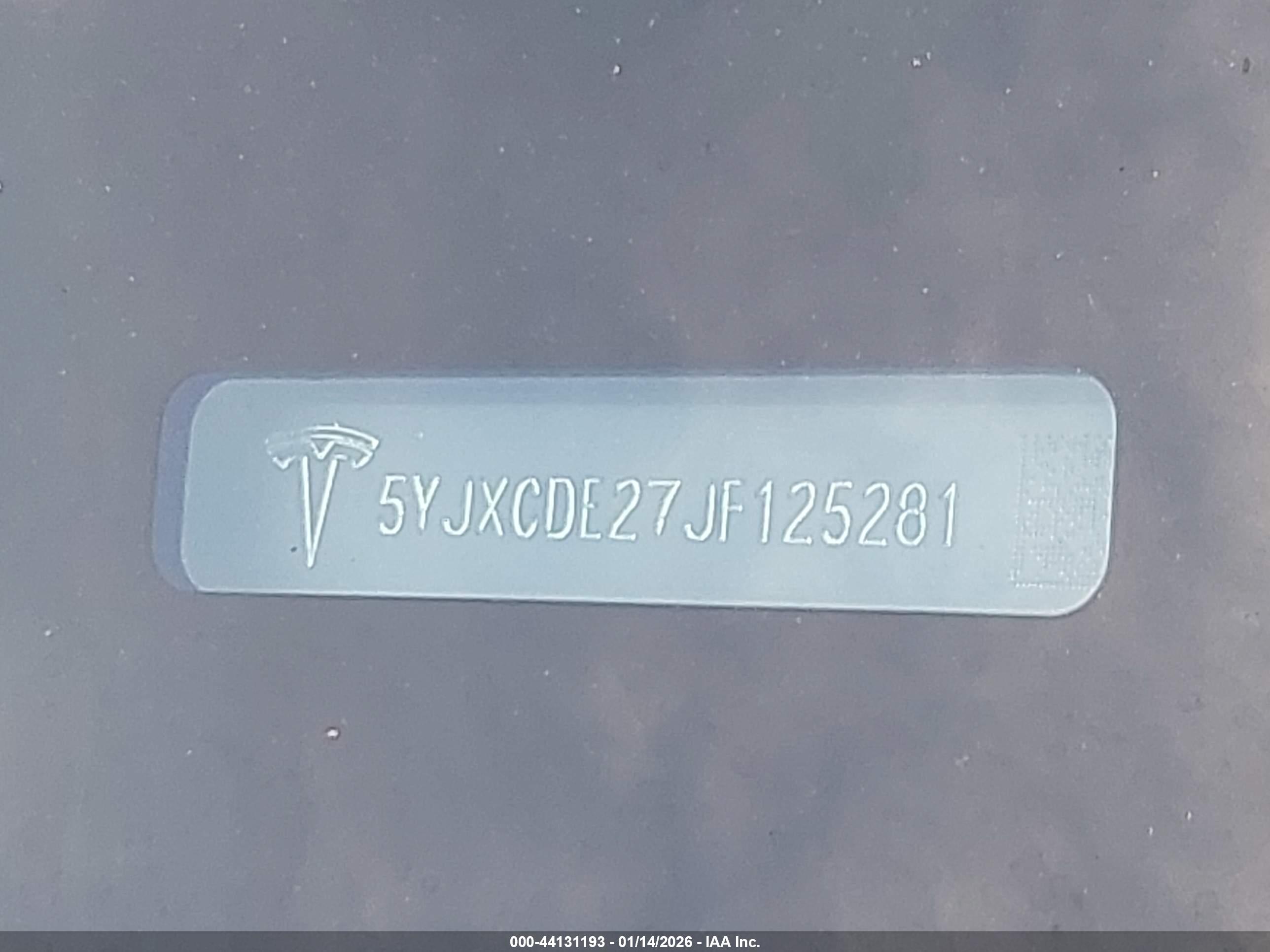 TESLA MODEL image 9