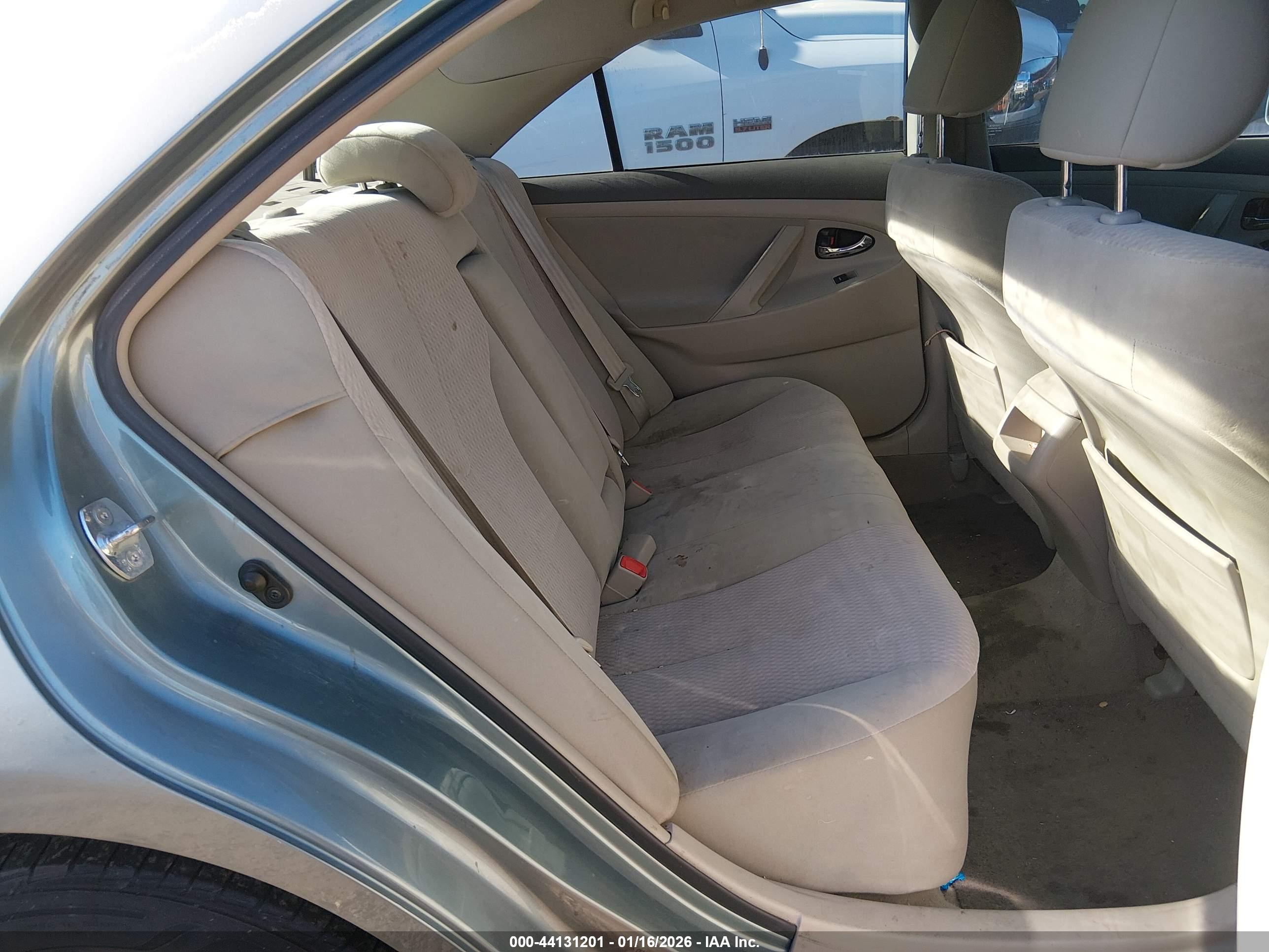 TOYOTA CAMRY image 8