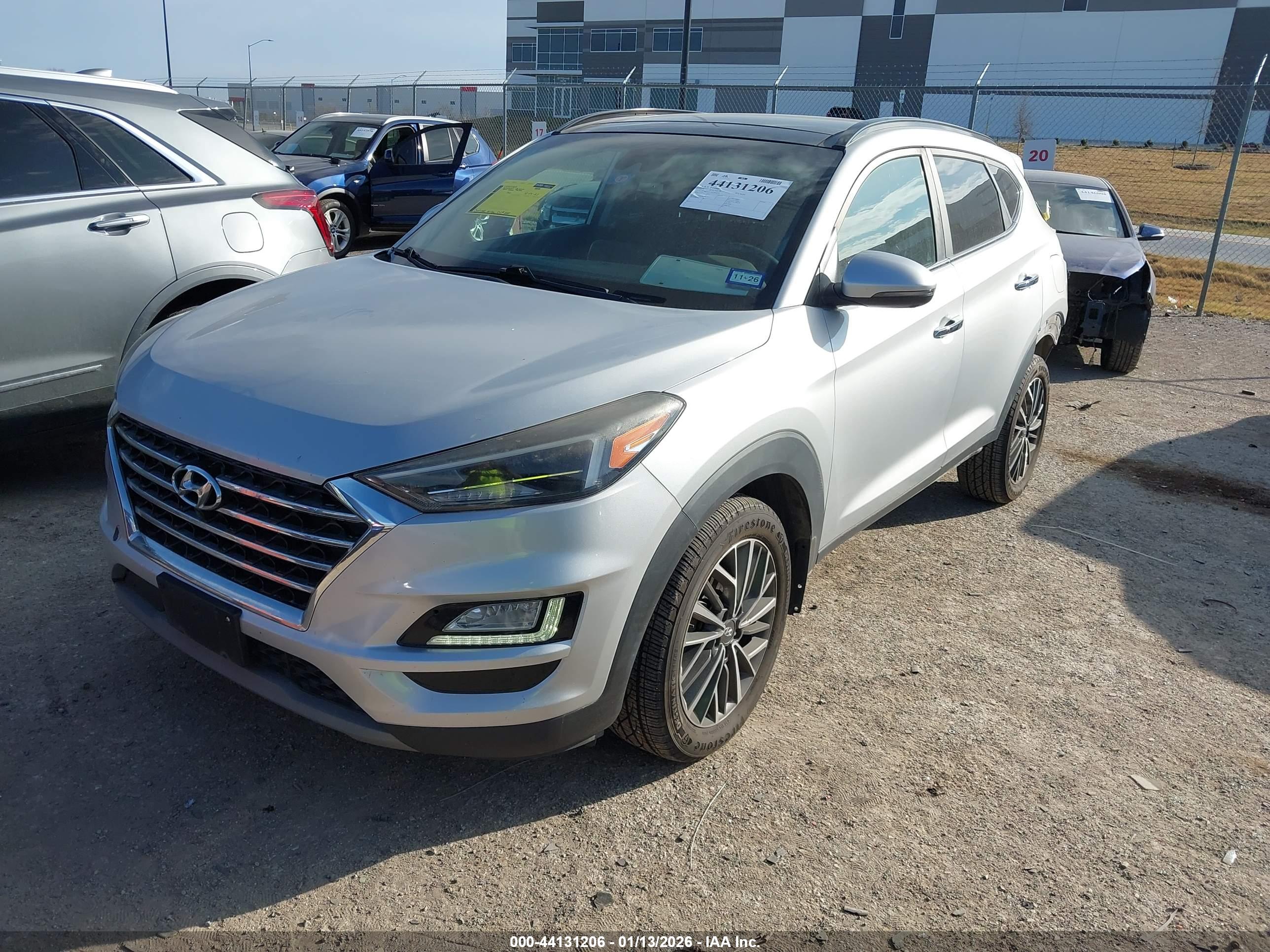 HYUNDAI TUCSON image 2