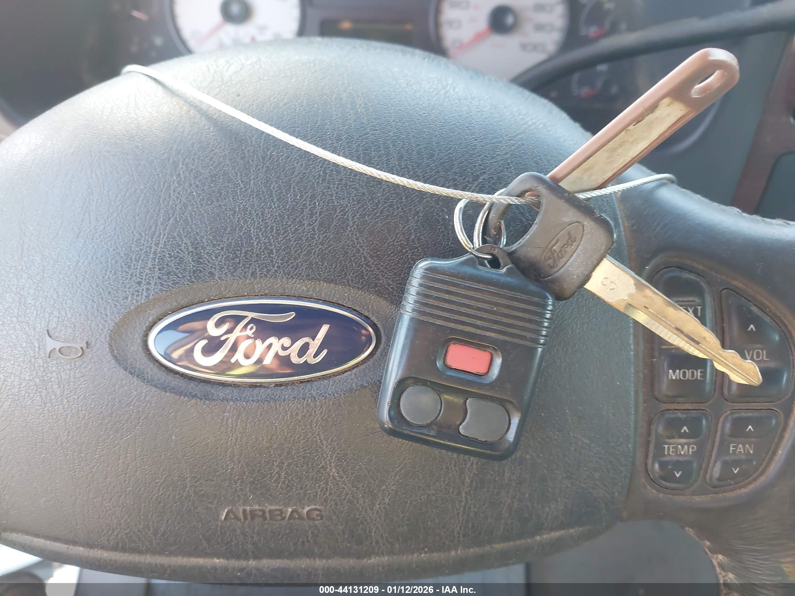 FORD F-350 image 11