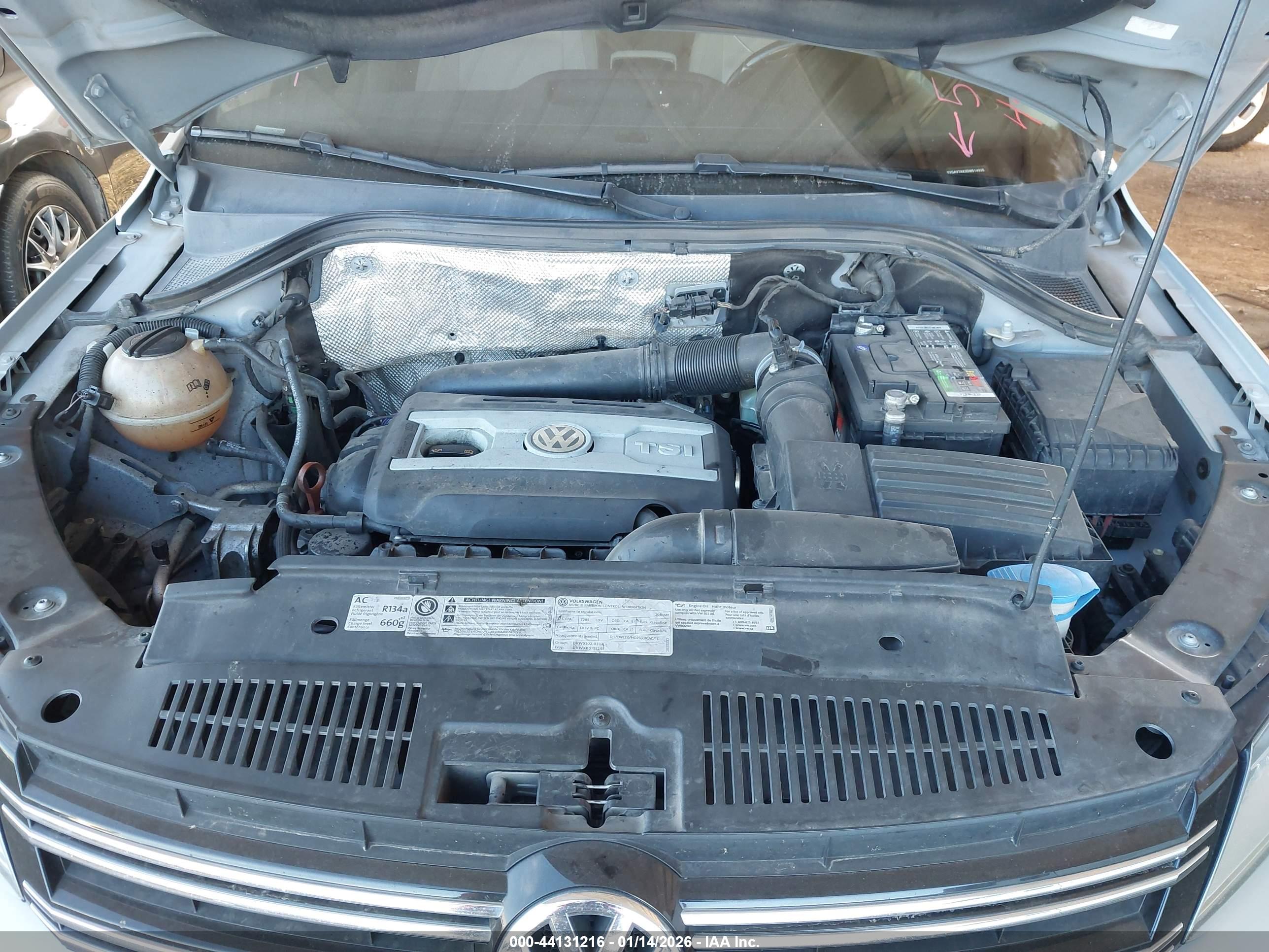 VOLKSWAGEN TIGUAN image 10