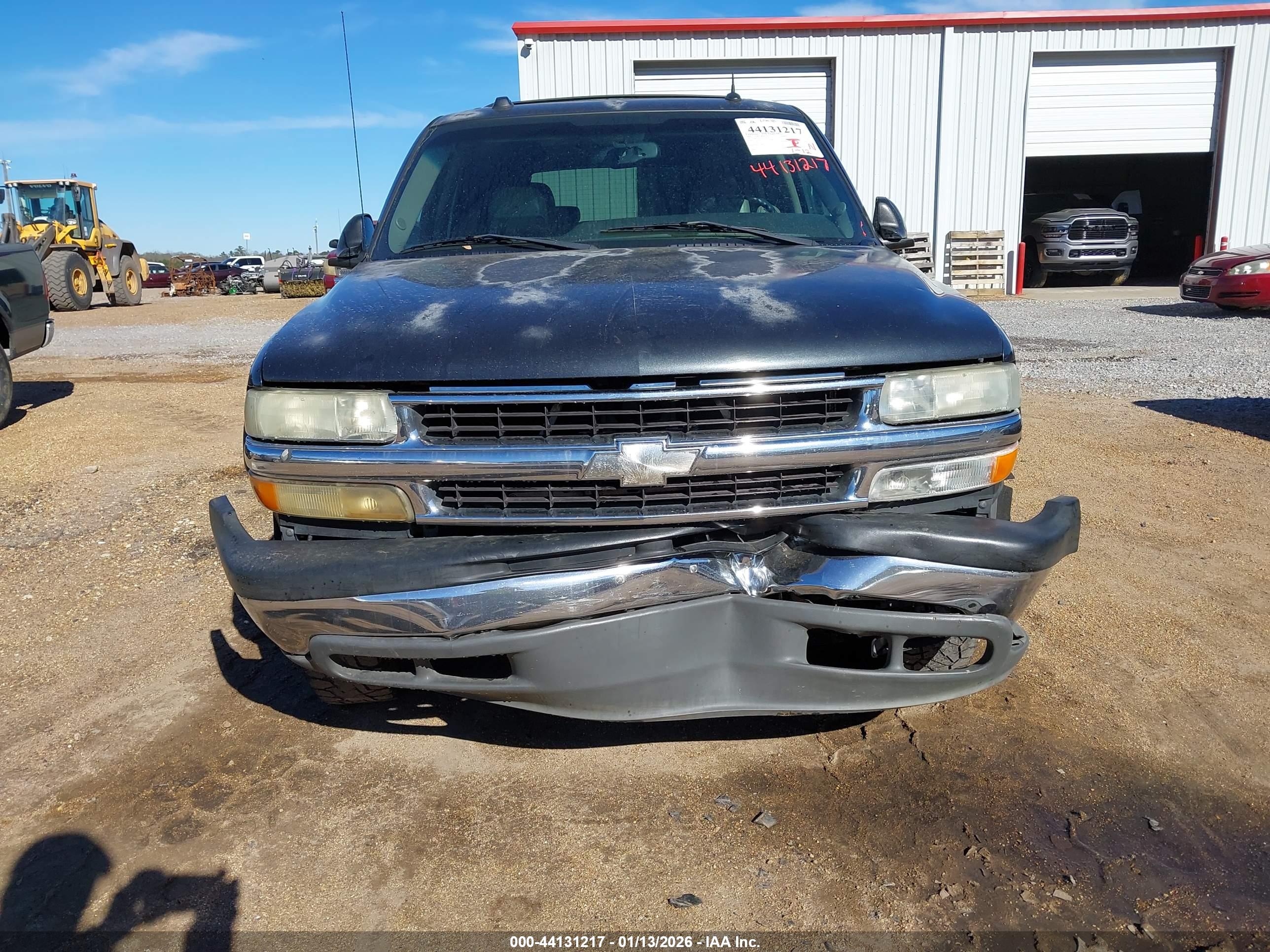 CHEVROLET TAHOE image 6
