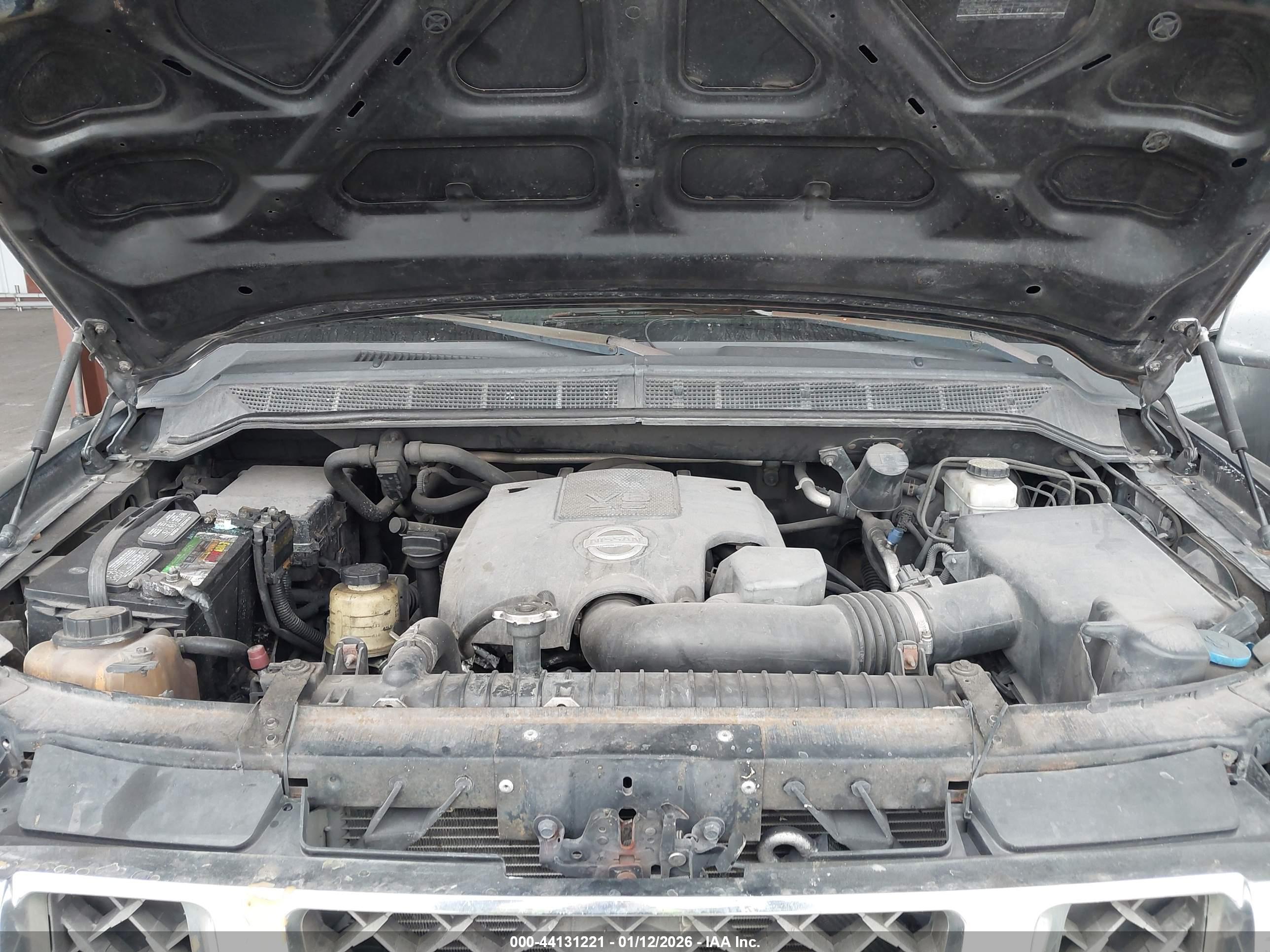 NISSAN TITAN image 10