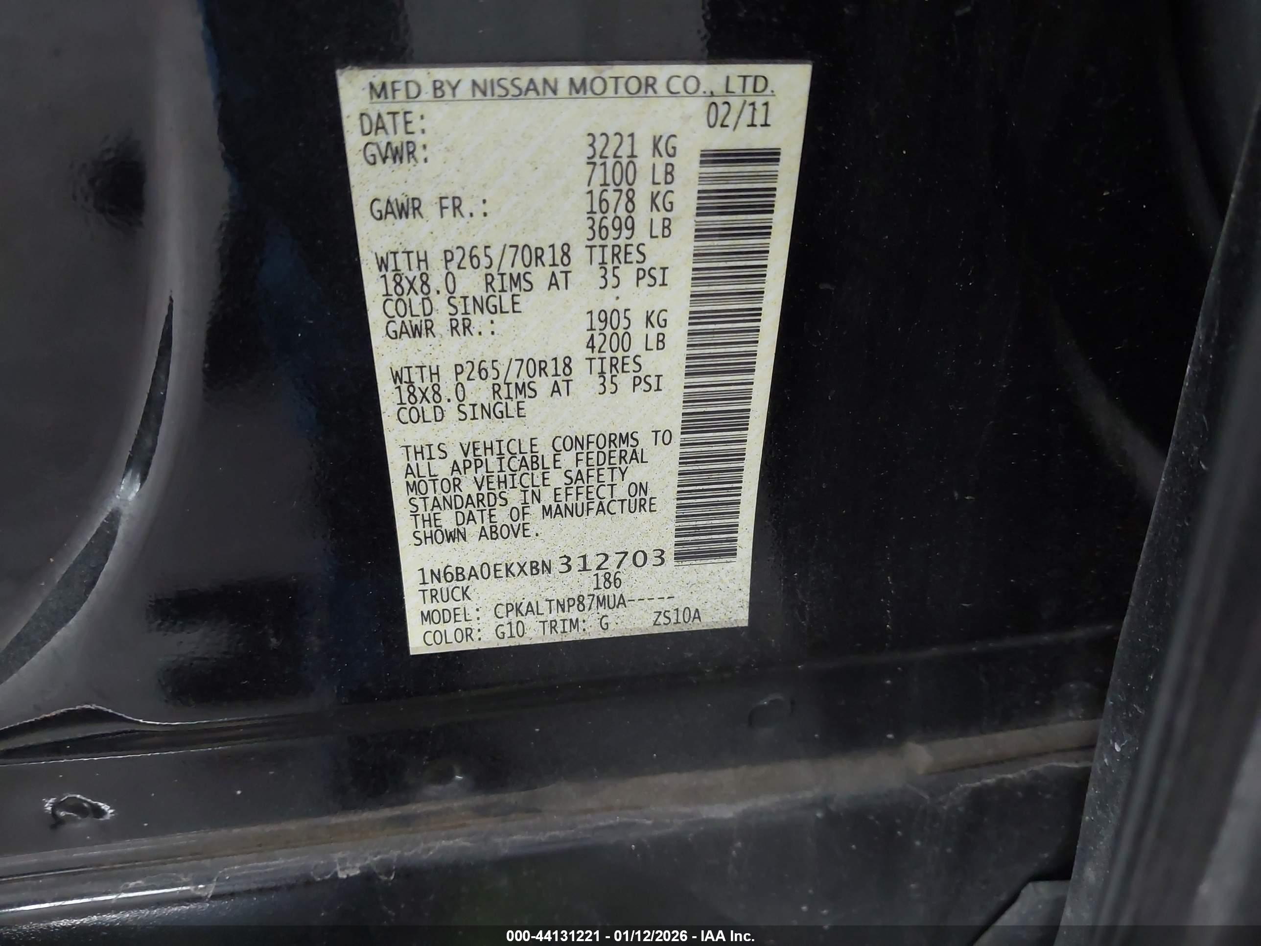 NISSAN TITAN image 9