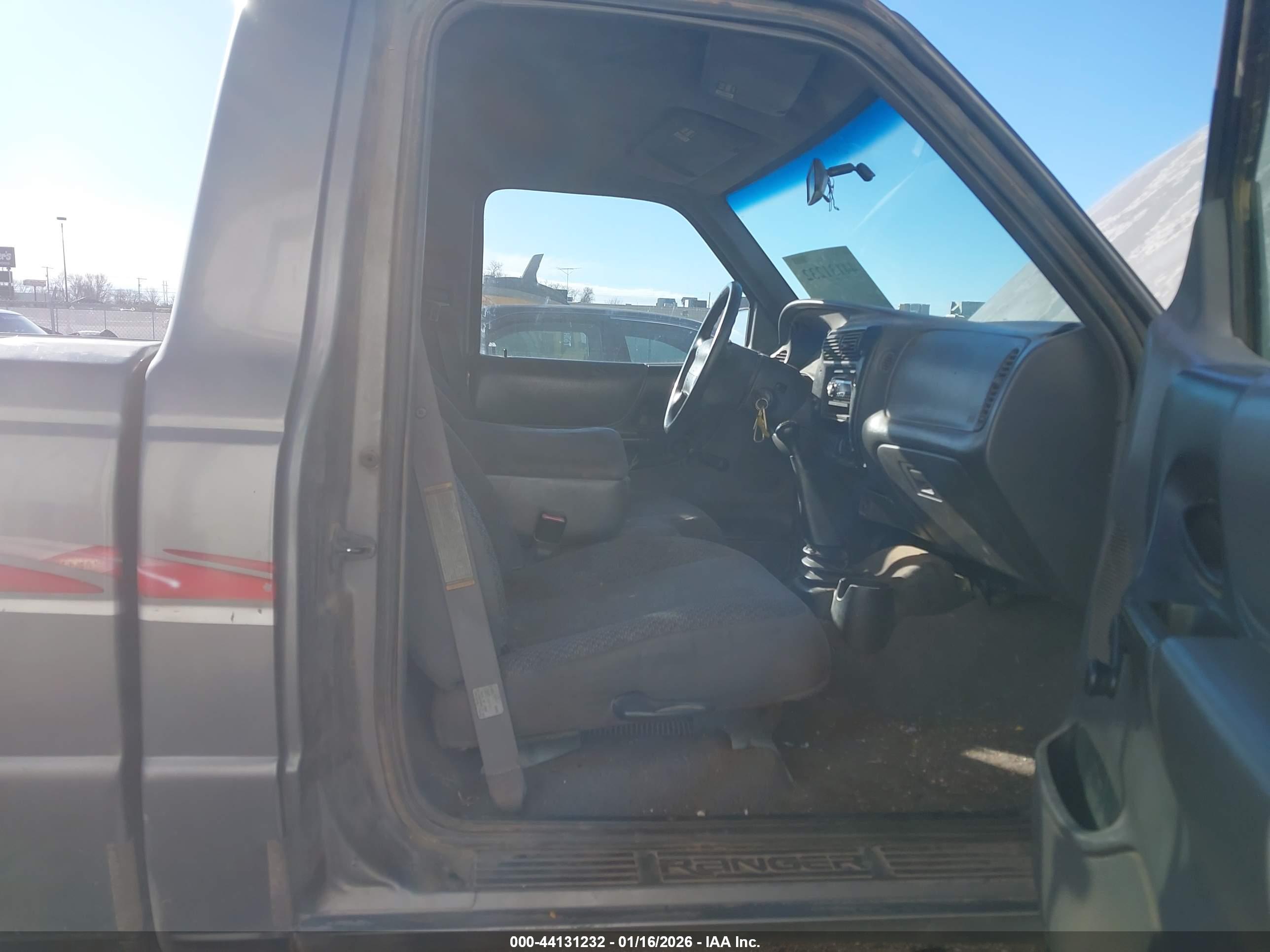 FORD RANGER image 5