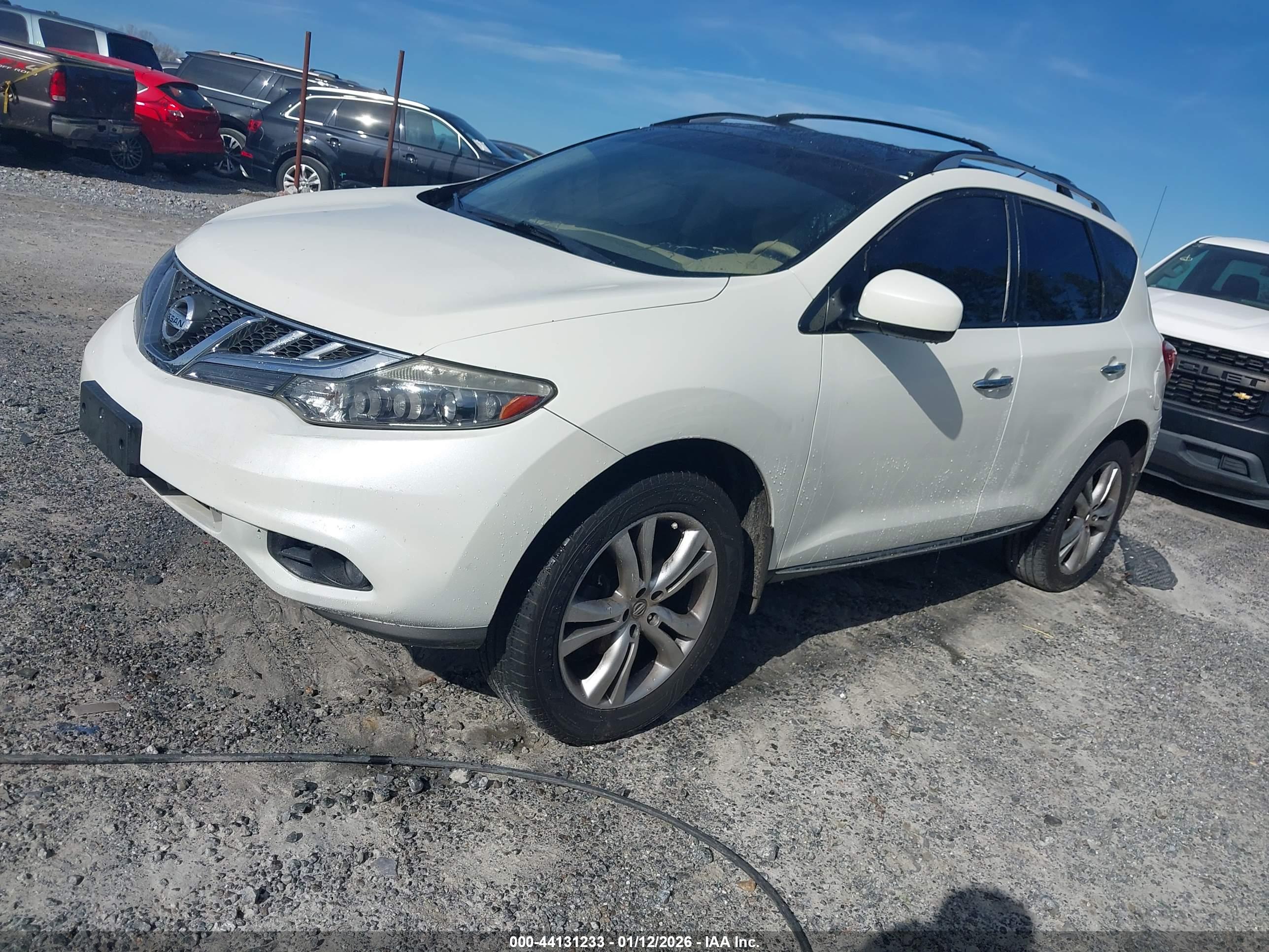 NISSAN MURANO image 2