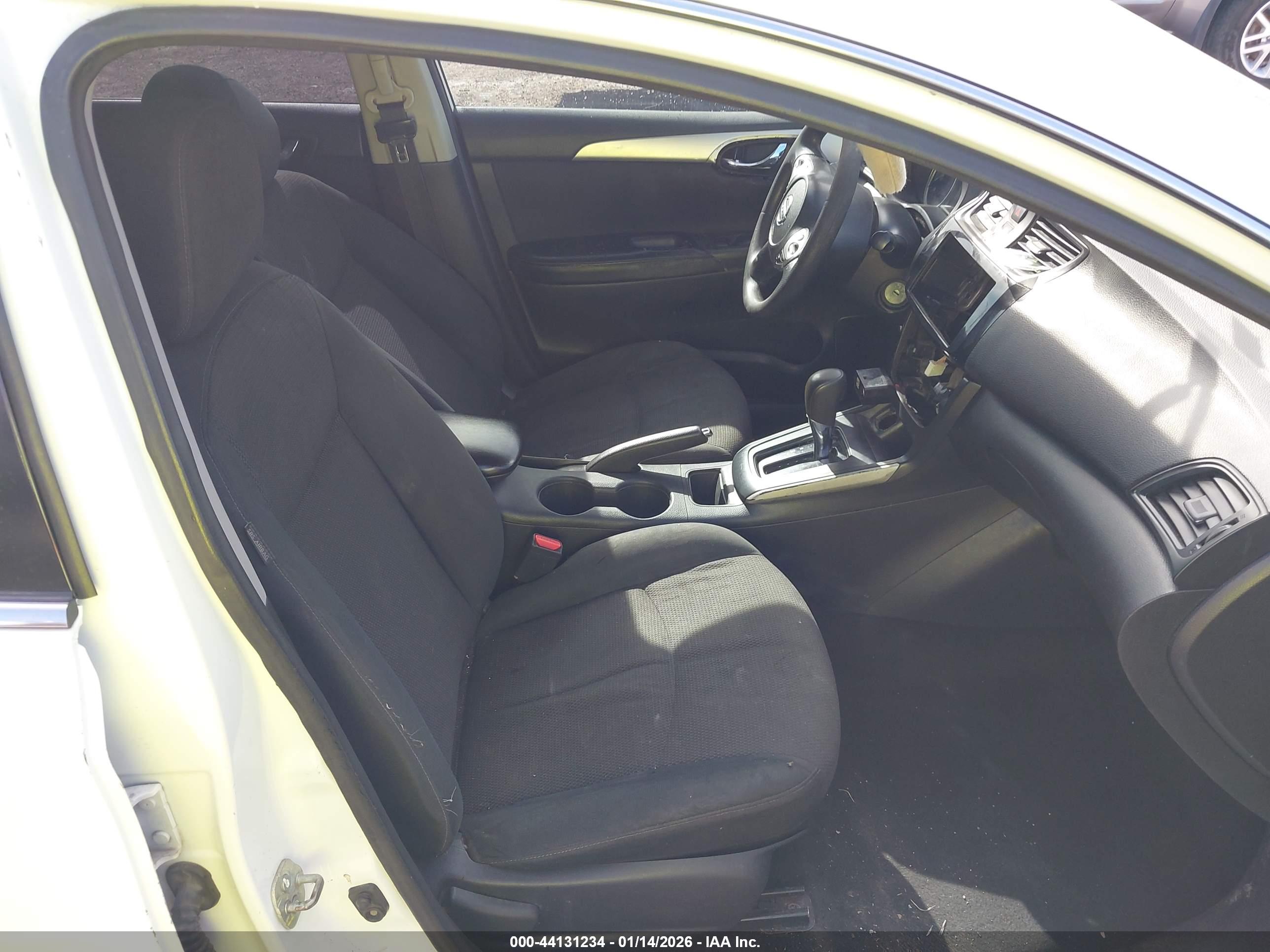 NISSAN SENTRA image 5