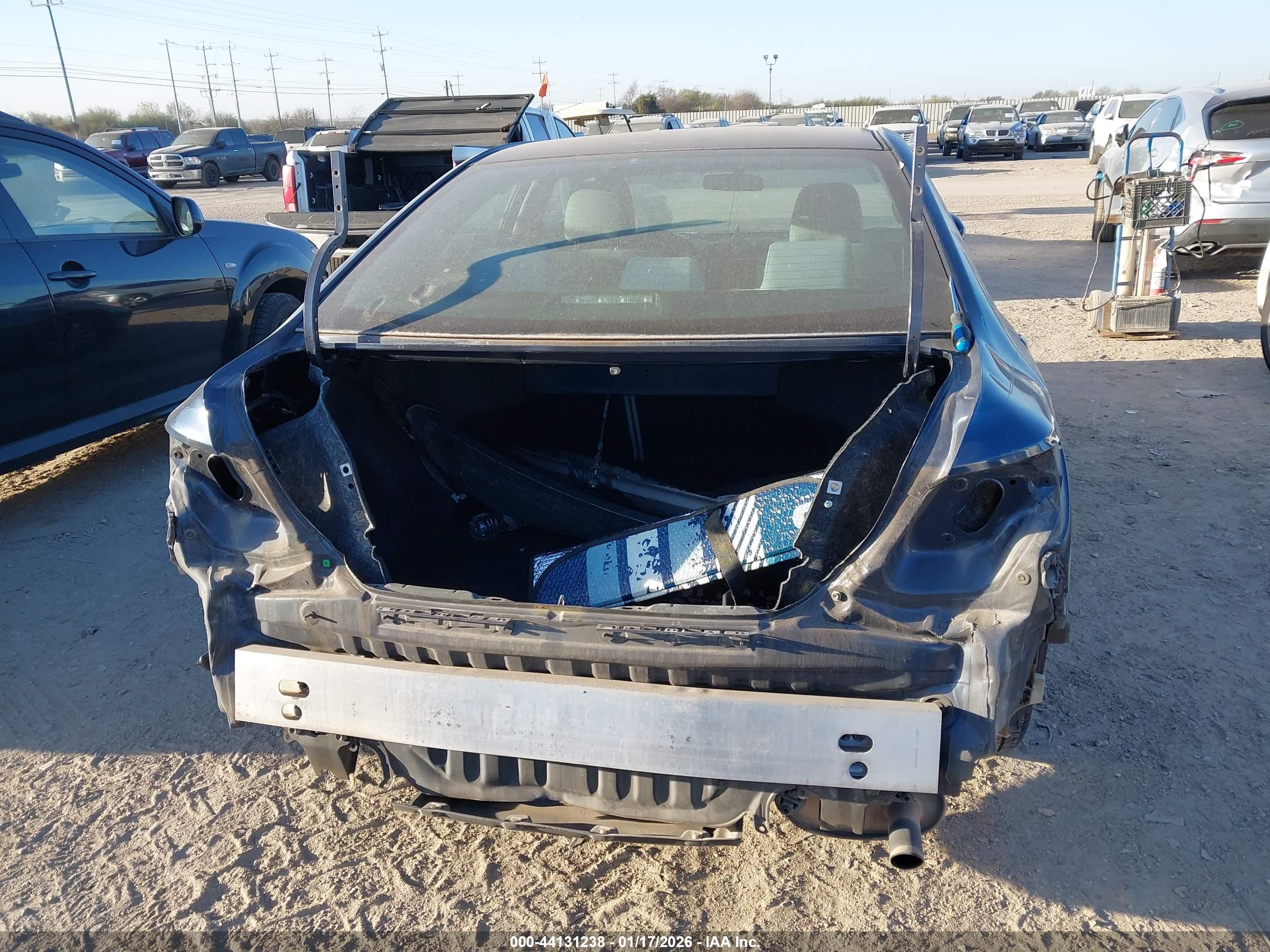 TOYOTA CAMRY image 6