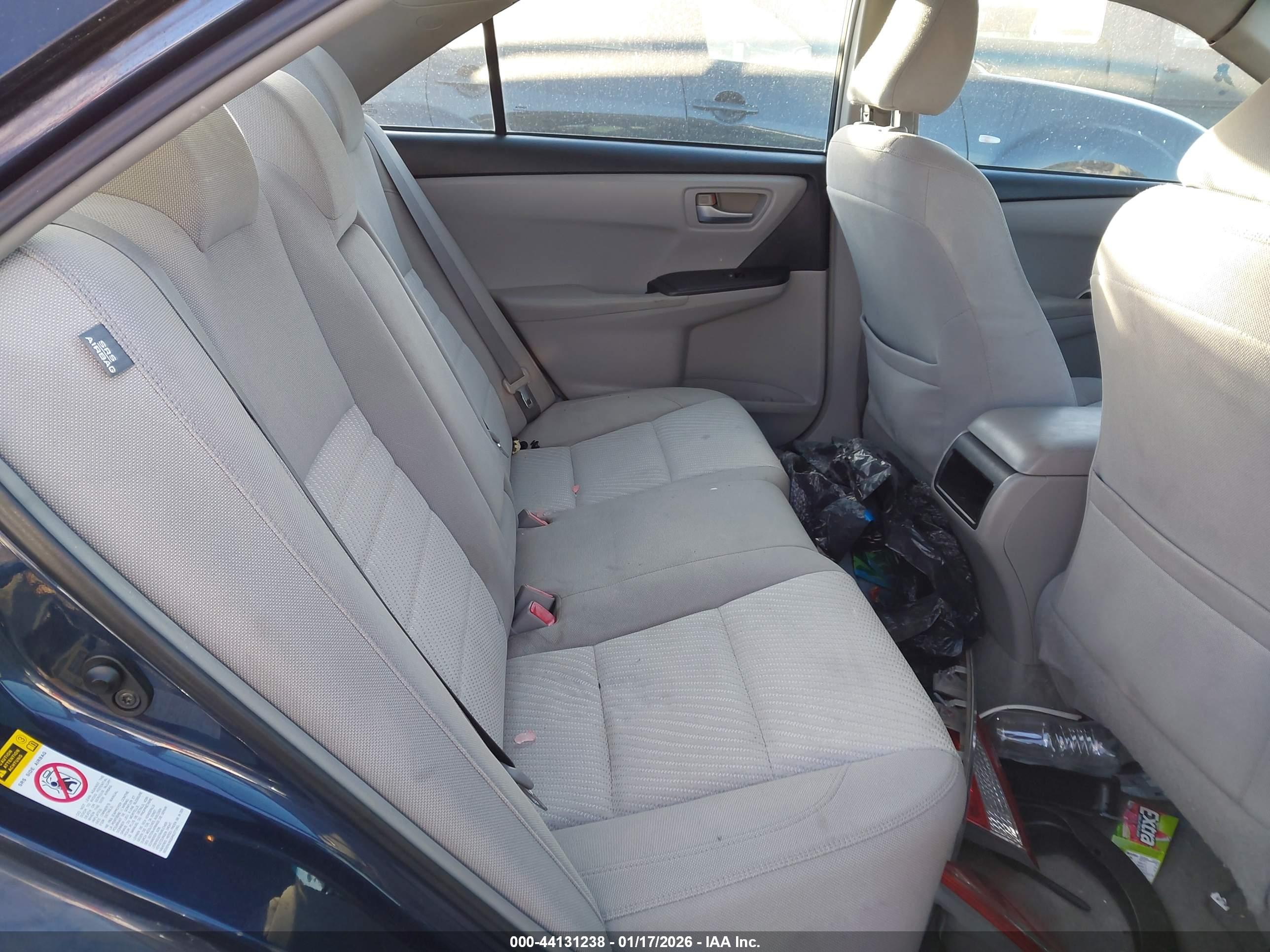TOYOTA CAMRY image 8