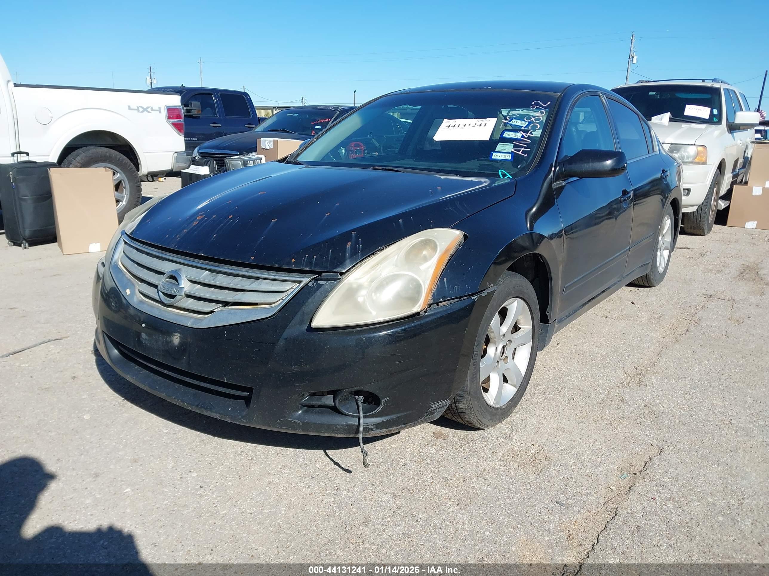 NISSAN ALTIMA image 2