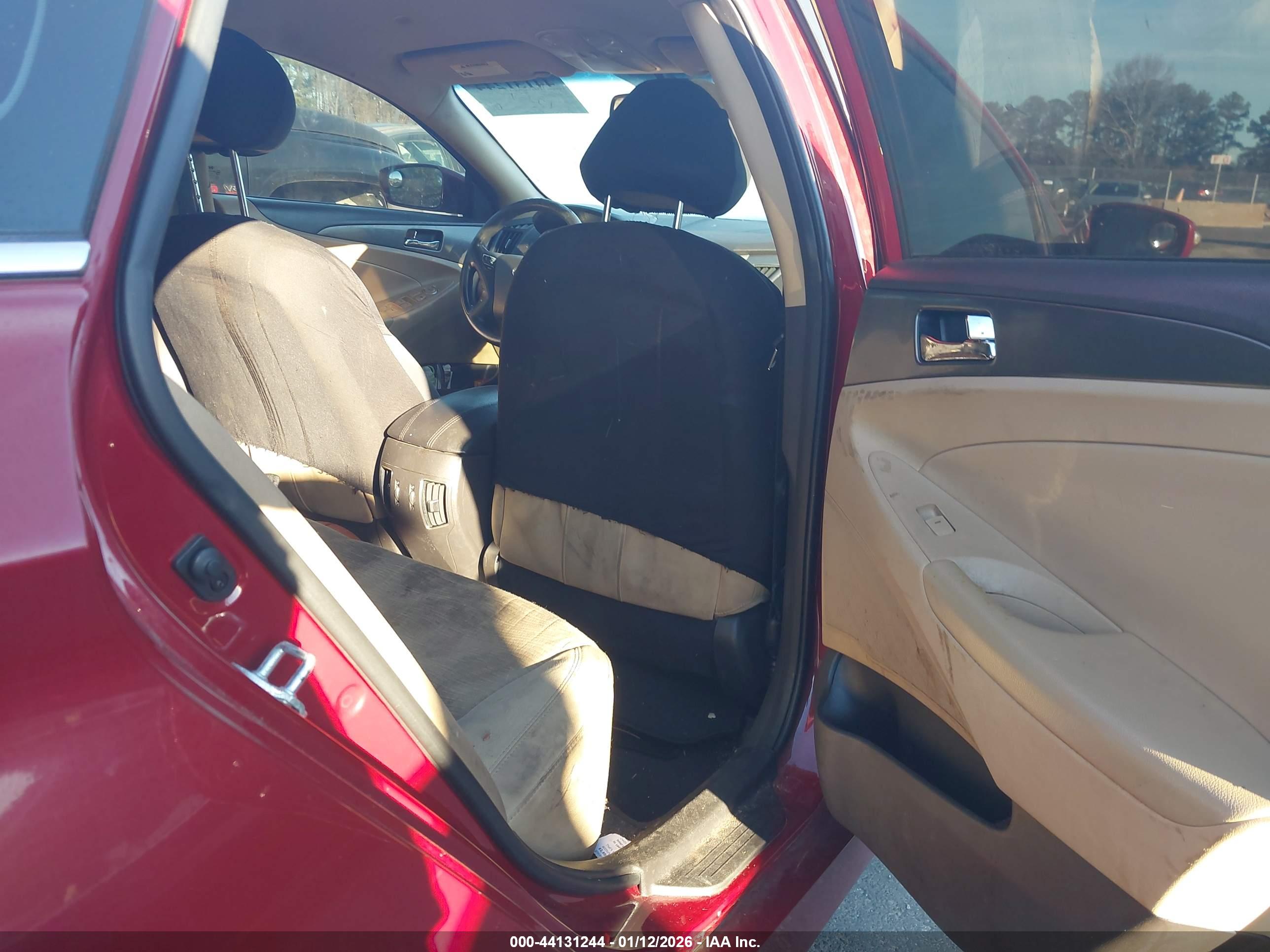 HYUNDAI SONATA image 8