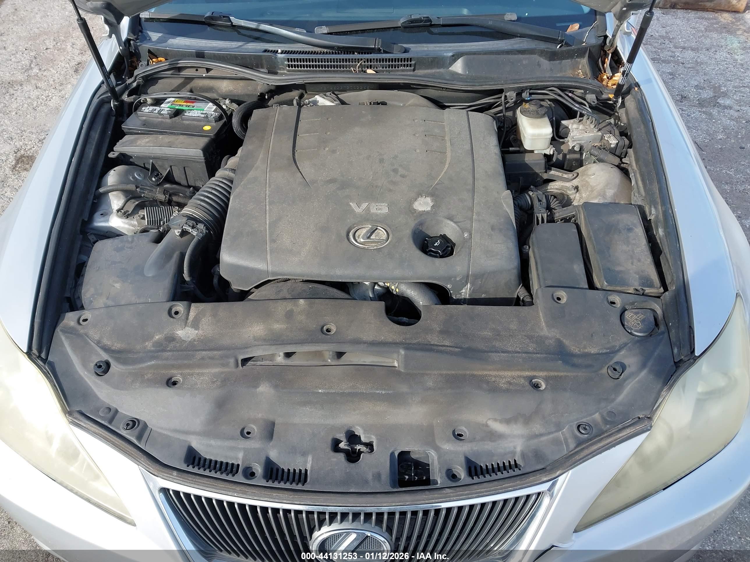 LEXUS IS image 10