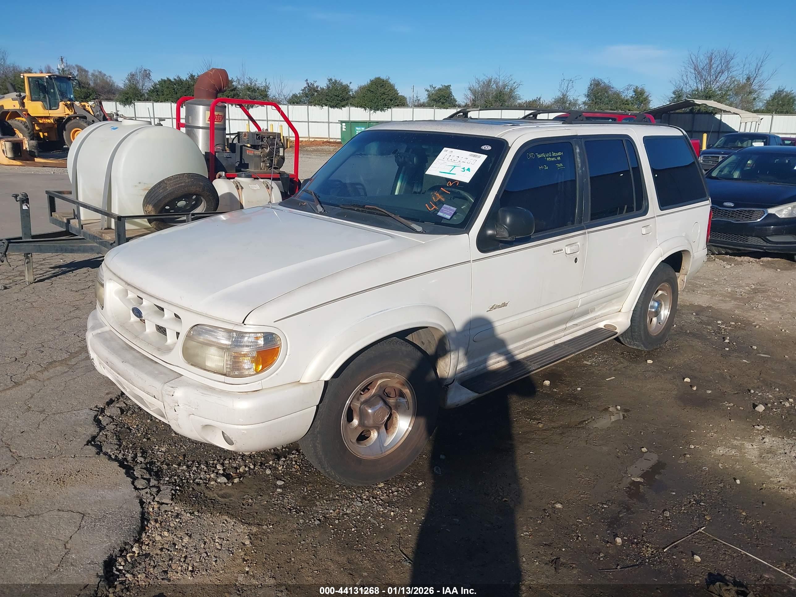 FORD EXPLORER image 2
