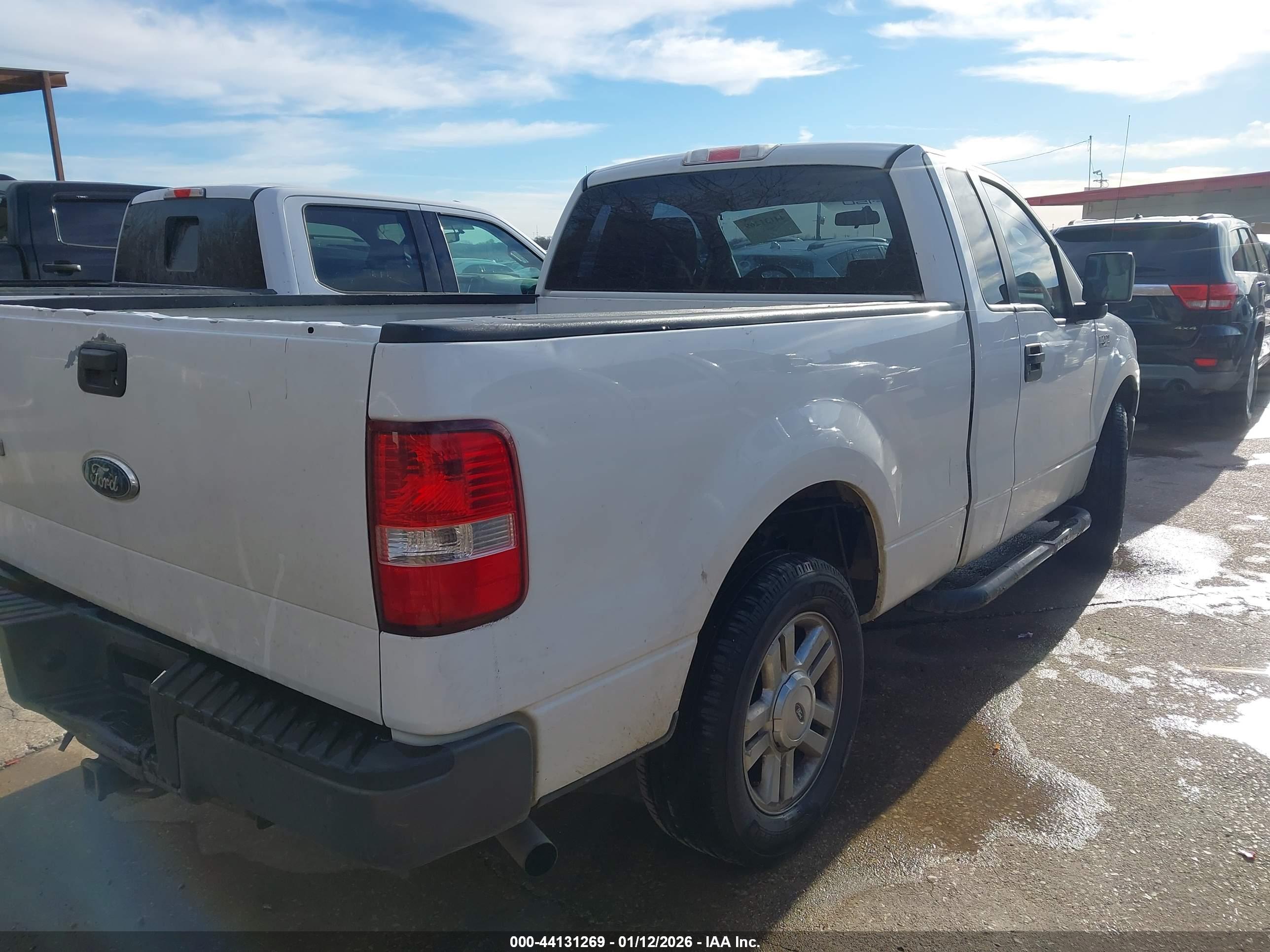 FORD F-150 image 4