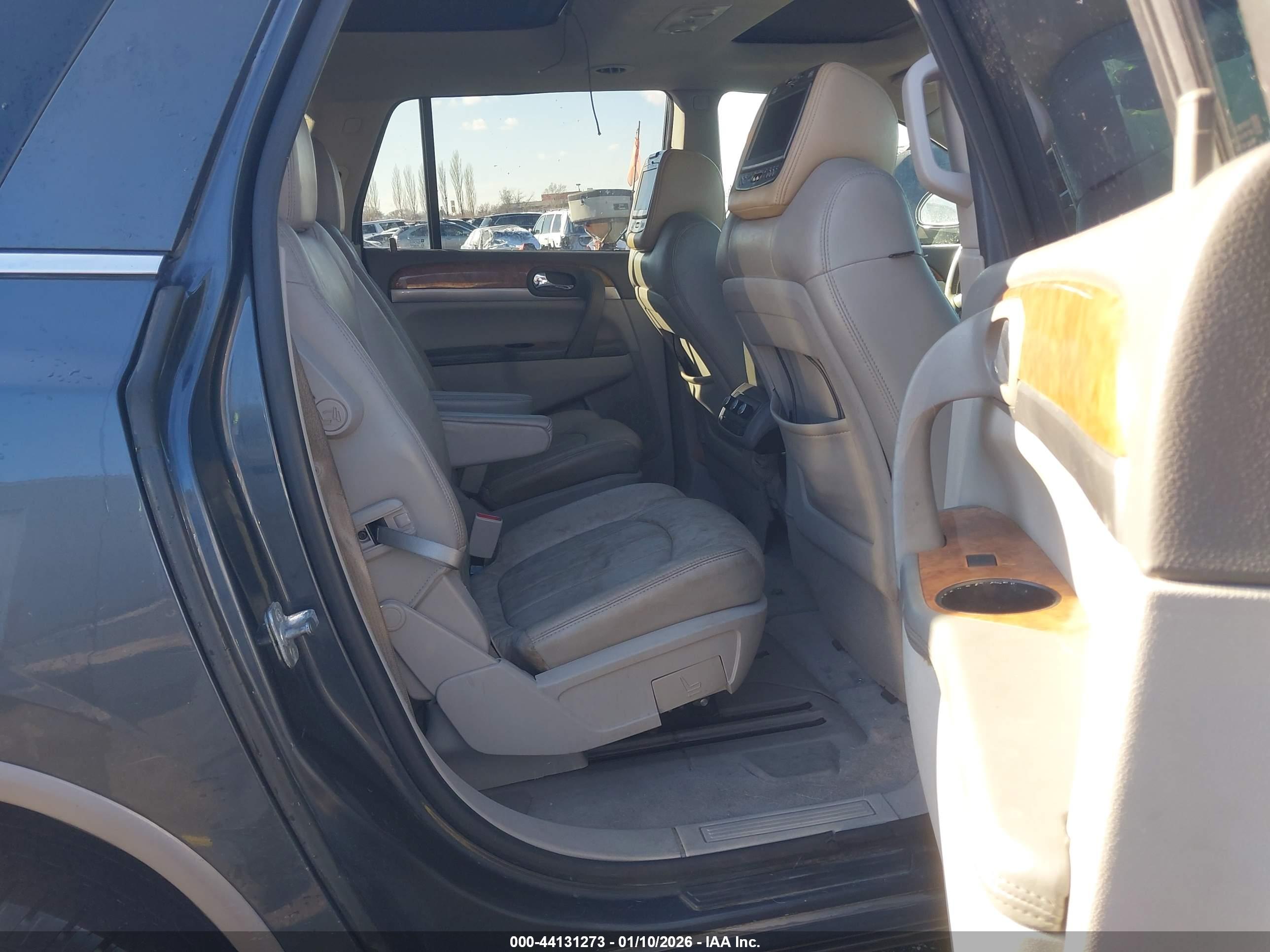 BUICK ENCLAVE image 8