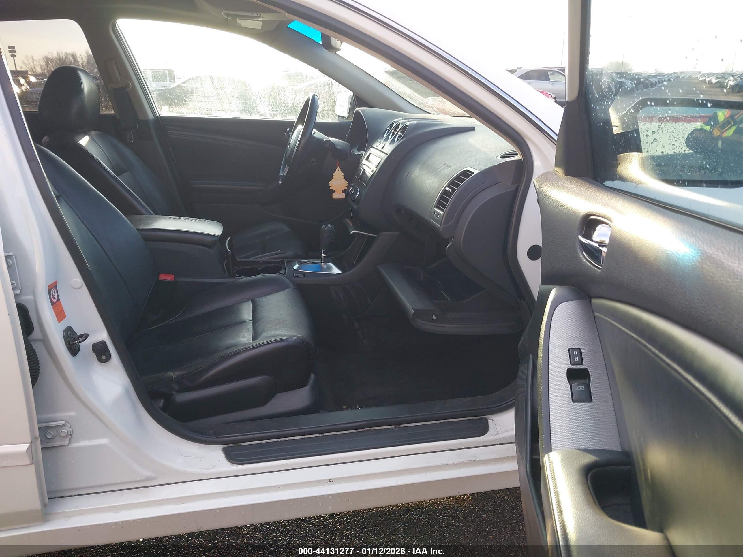 NISSAN ALTIMA image 5