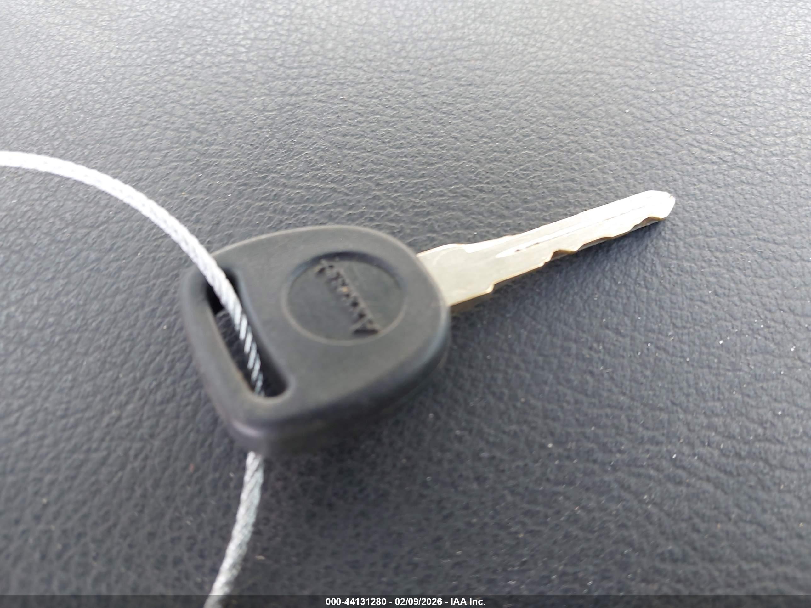 GMC ENVOY image 11