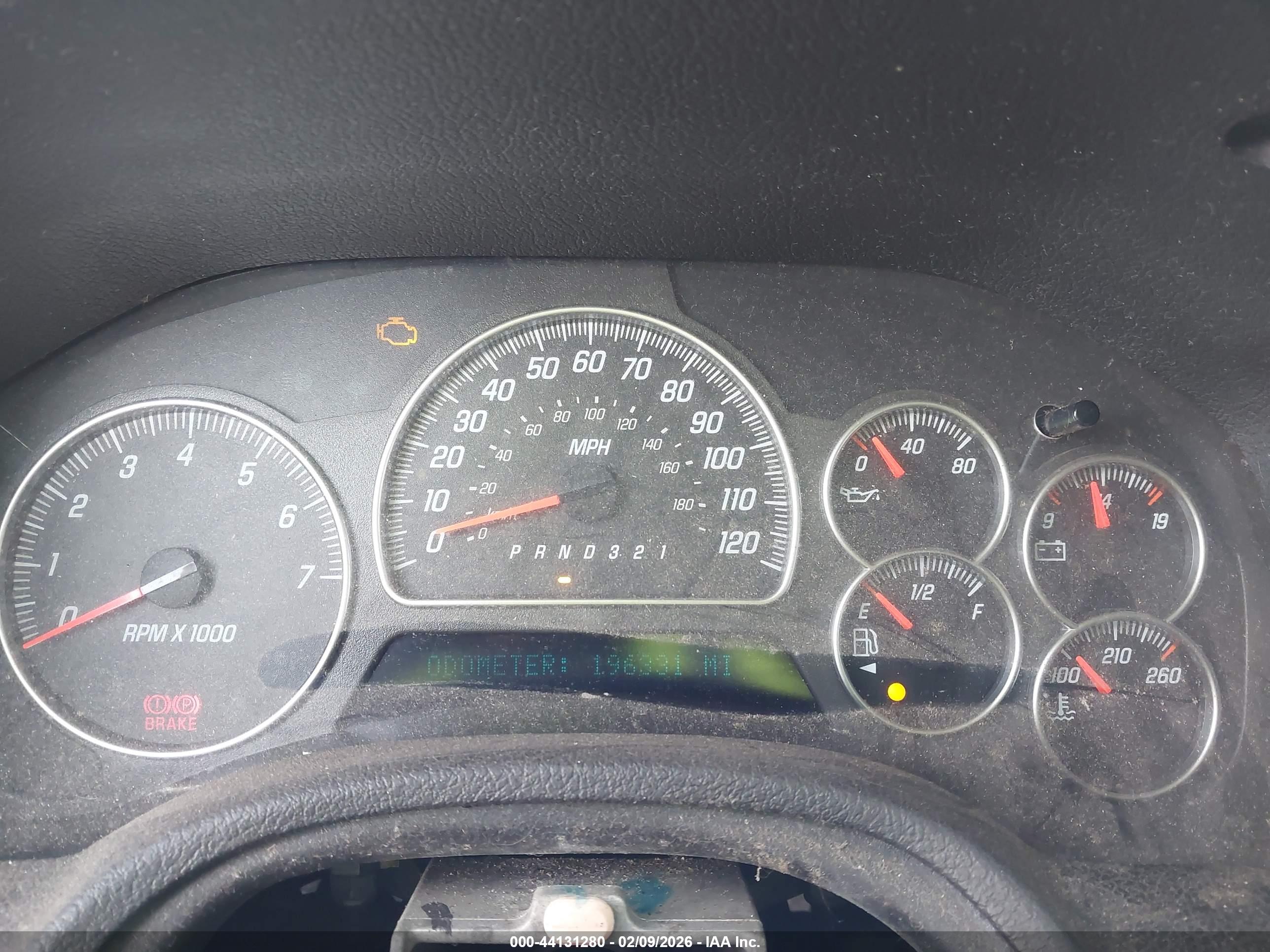 GMC ENVOY image 7